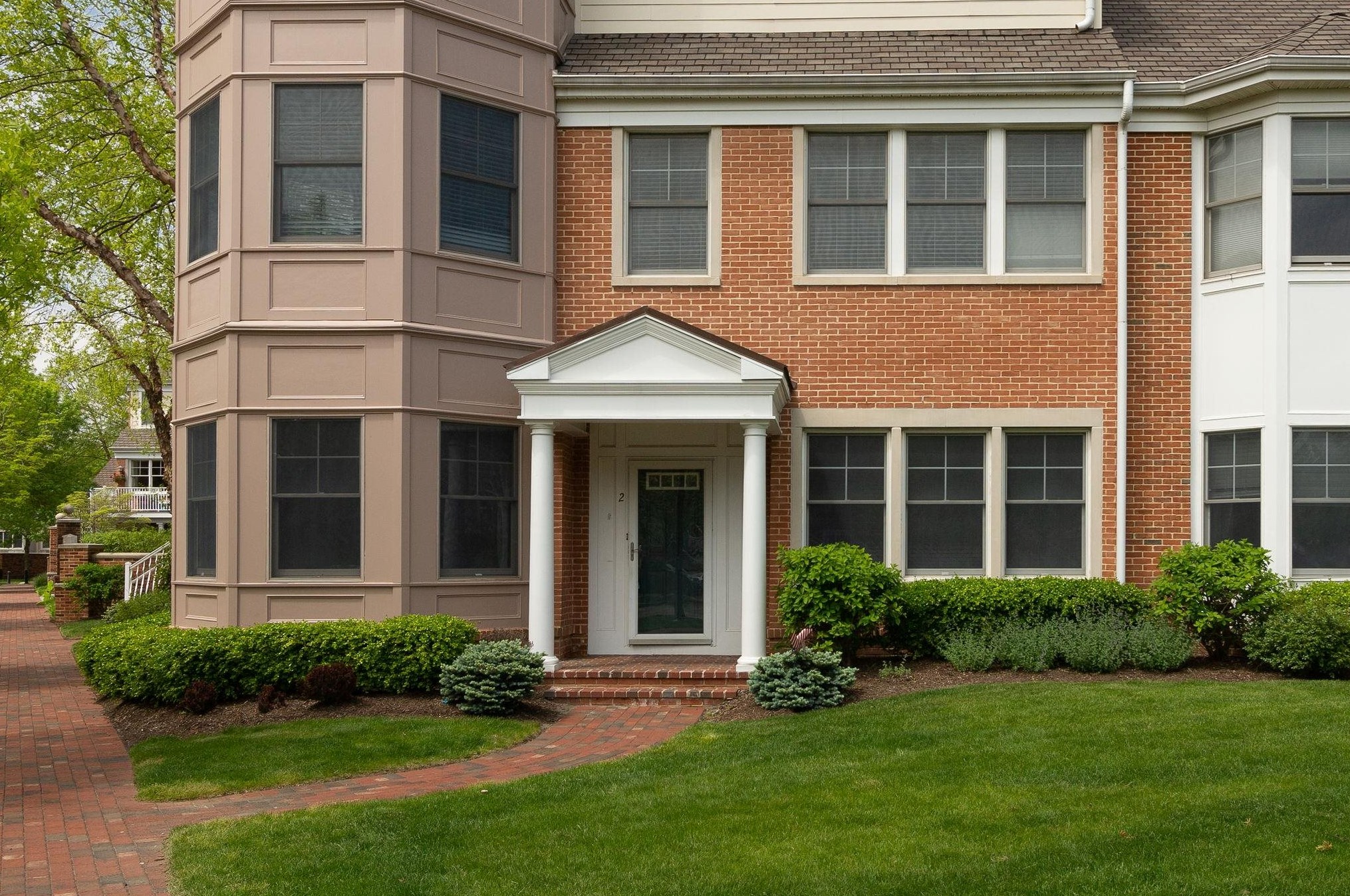 2 Intrepid Ct, Jersey City, NJ 07305-5488
