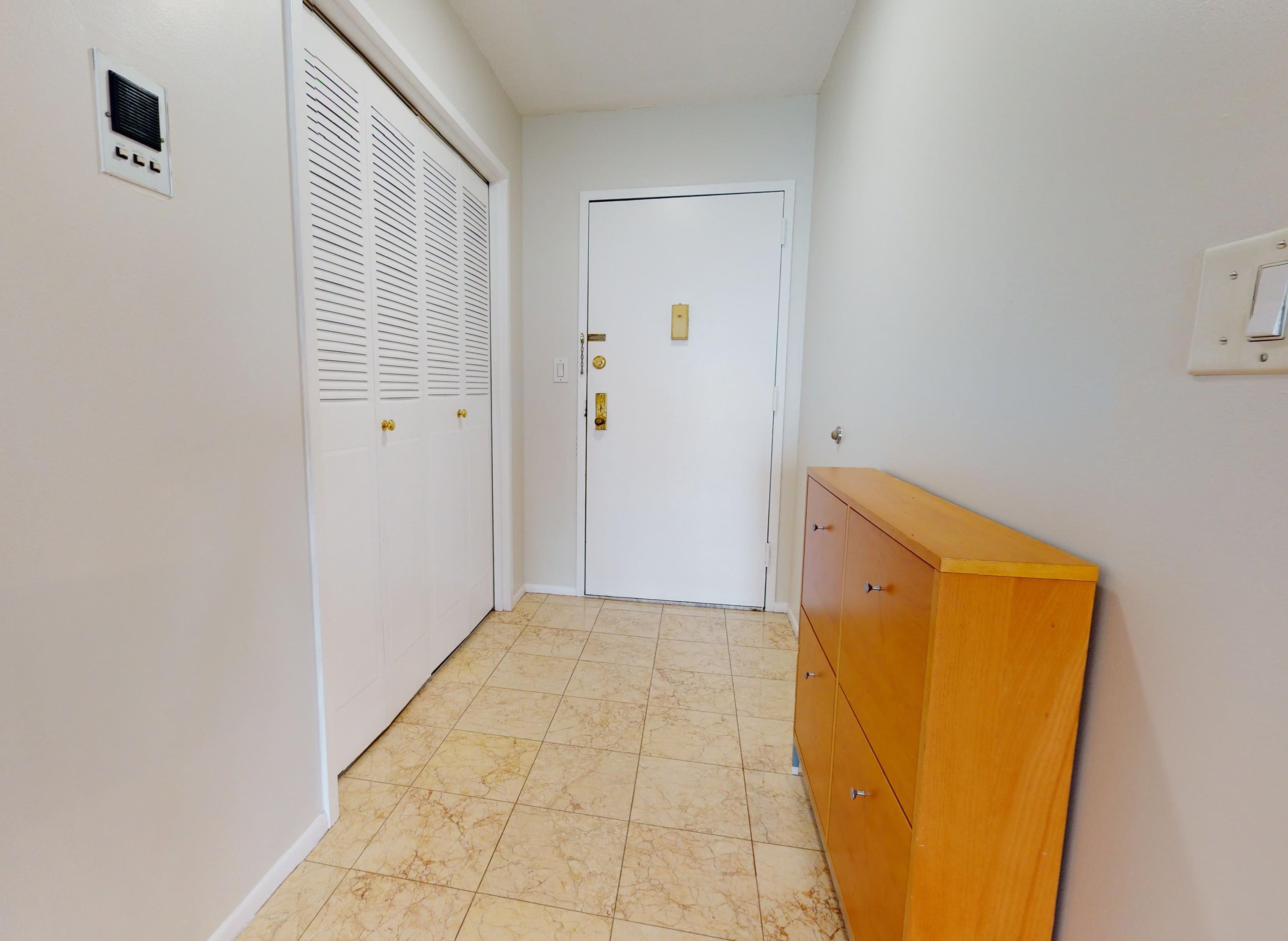 1408 Harmon Cove Tower, Secaucus NJ  07094-1701 exterior