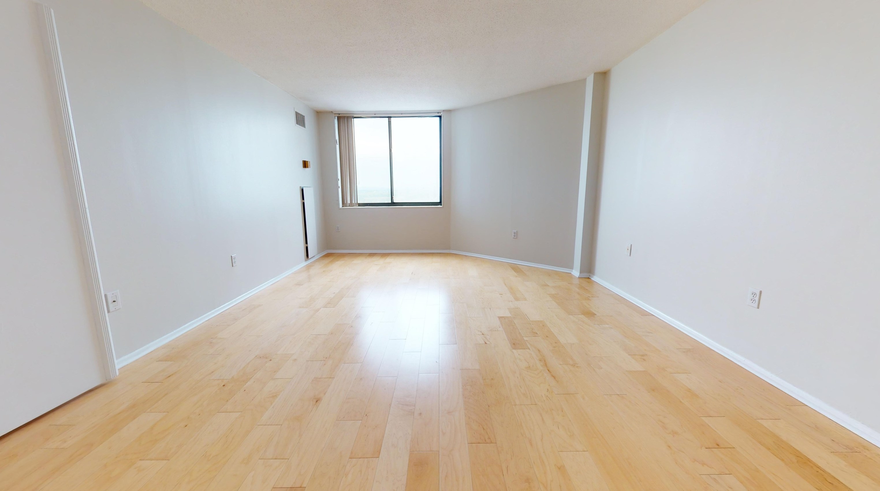 1408 Harmon Cove Tower, Secaucus NJ  07094-1701 exterior