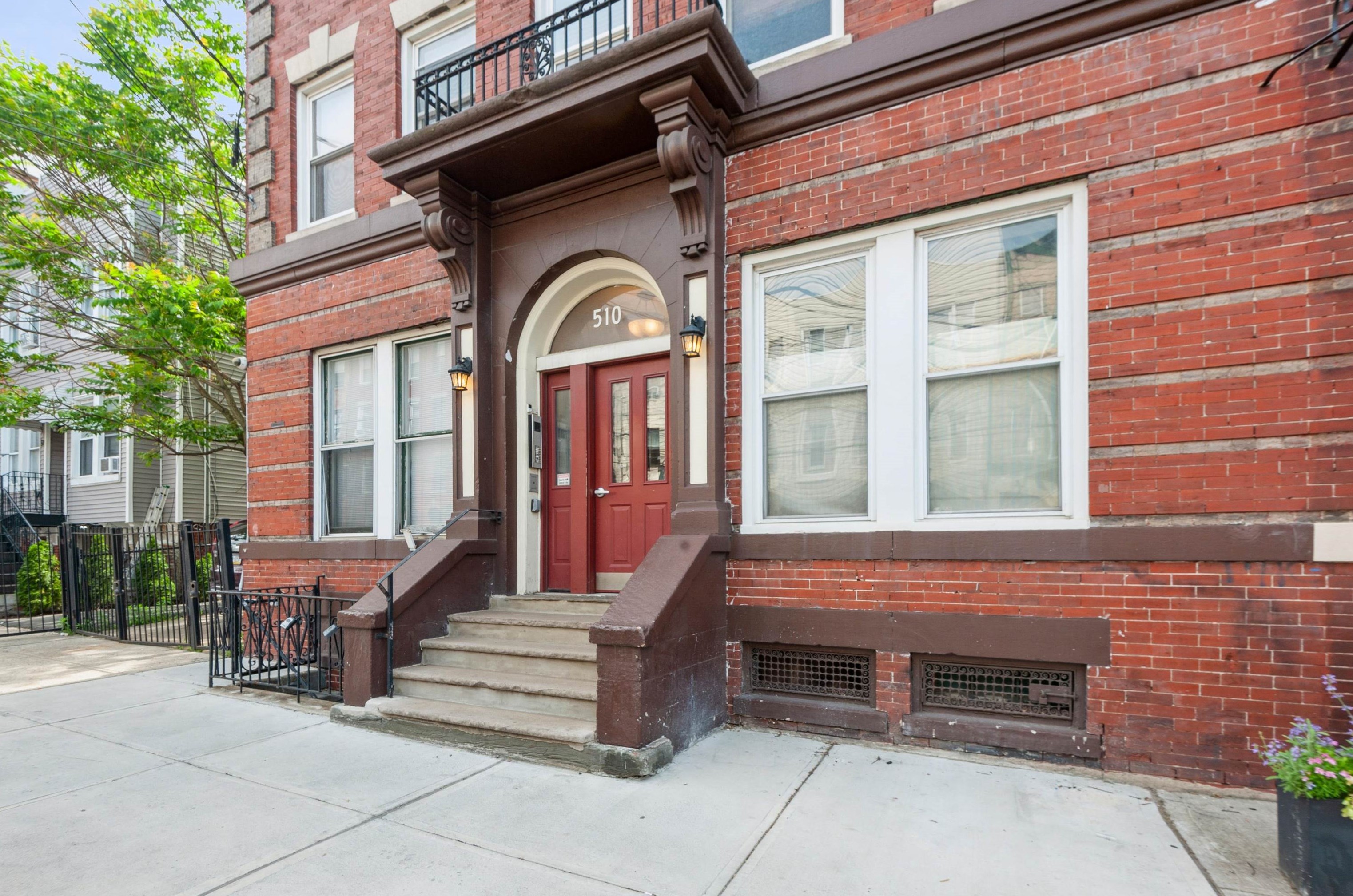 510 Palisade Ave #1r, Jersey City, NJ 07307