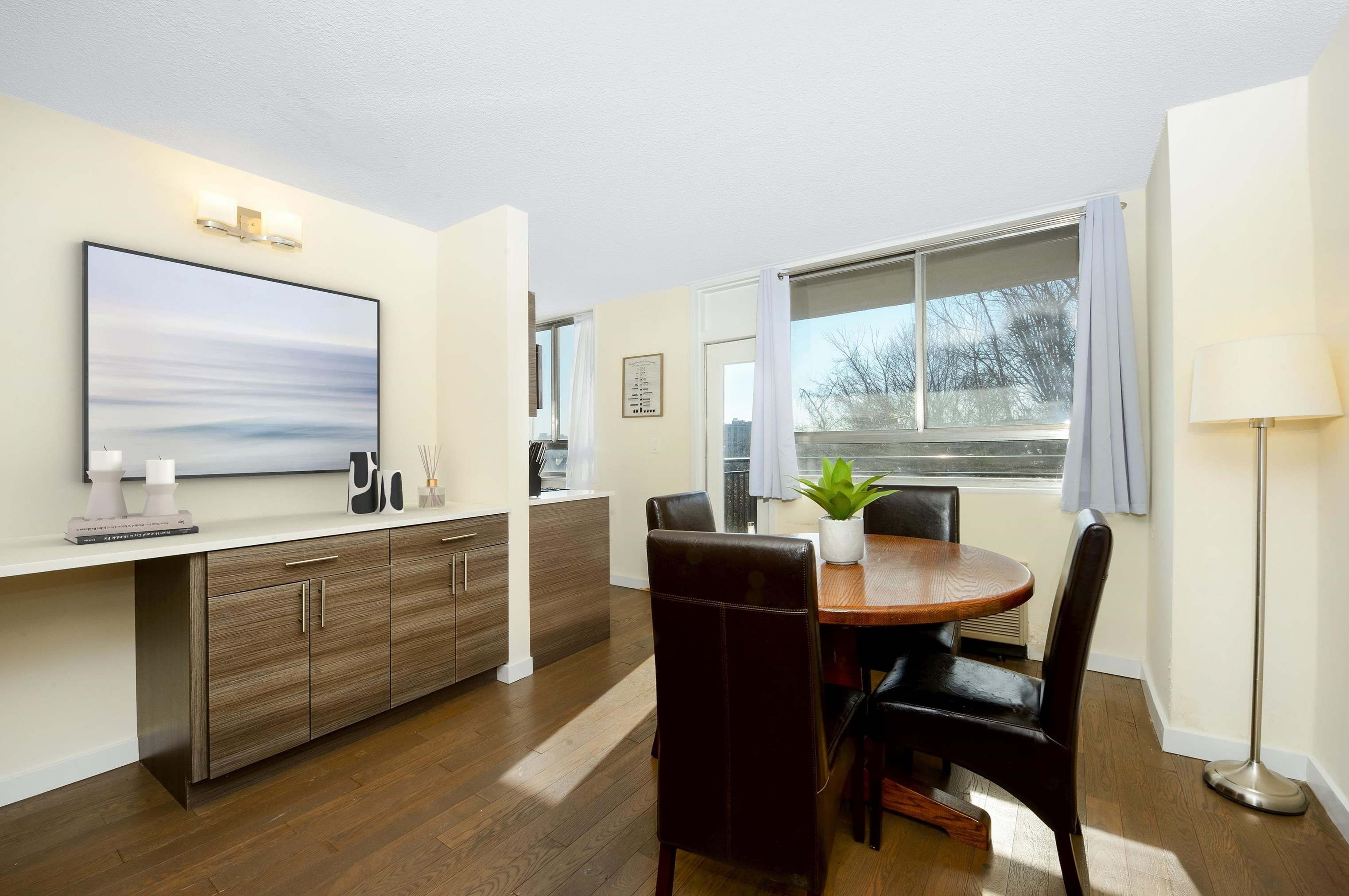 100 Manhattan Ave #215, Union City, NJ 07087