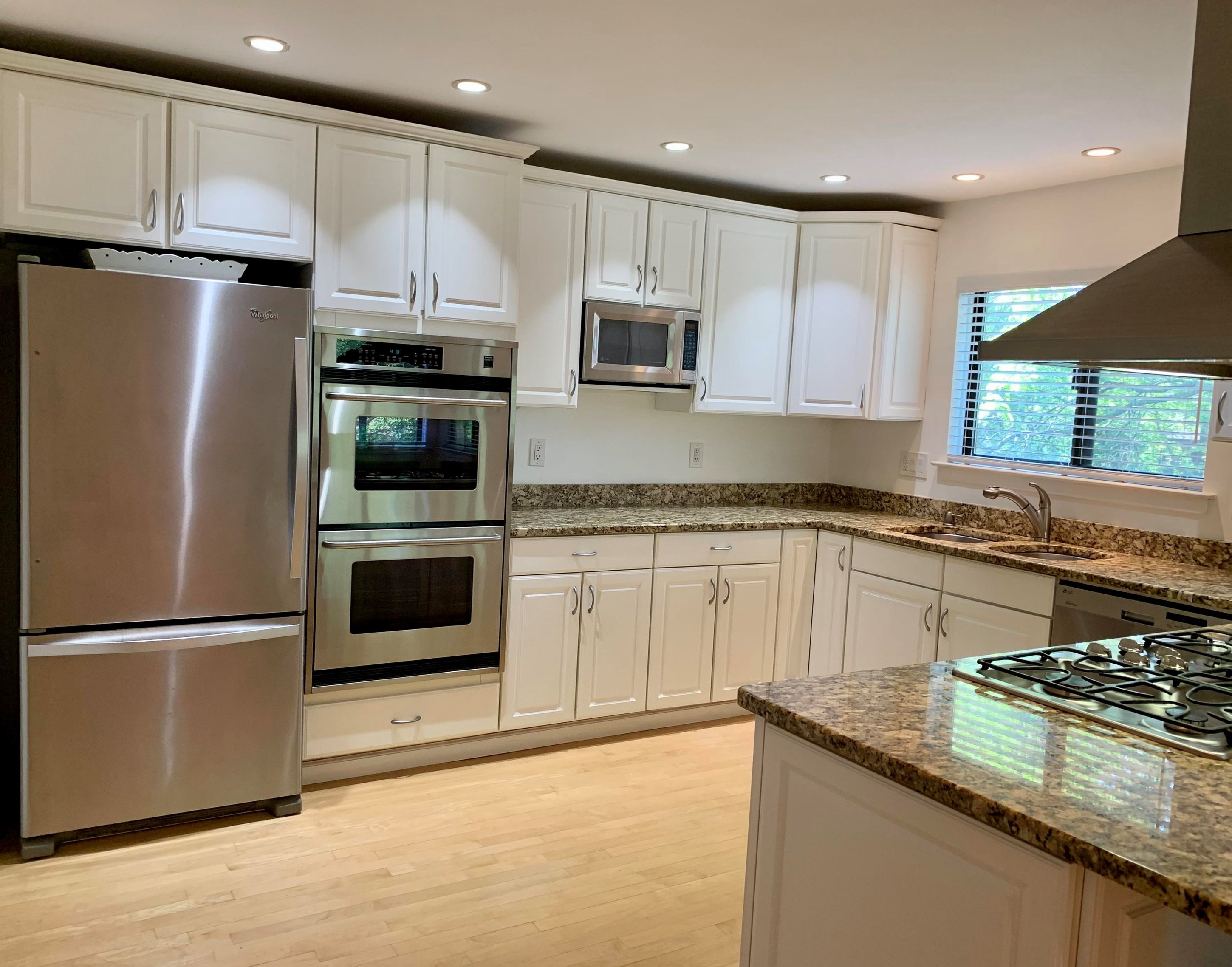 422 Egret Ln, Secaucus NJ  07094-2219 exterior
