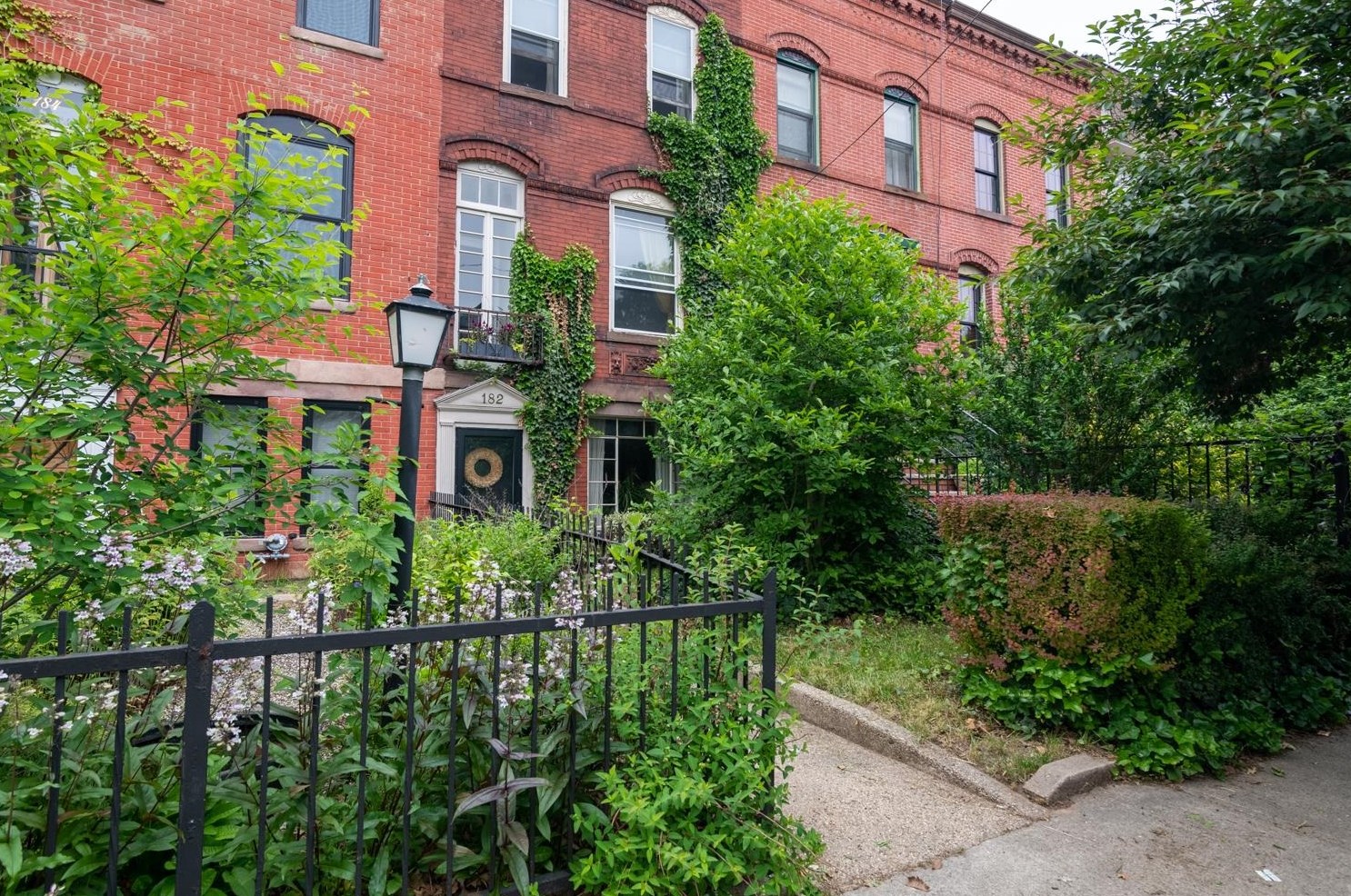 182 Harrison Ave, Jersey City, NJ 07304-1906