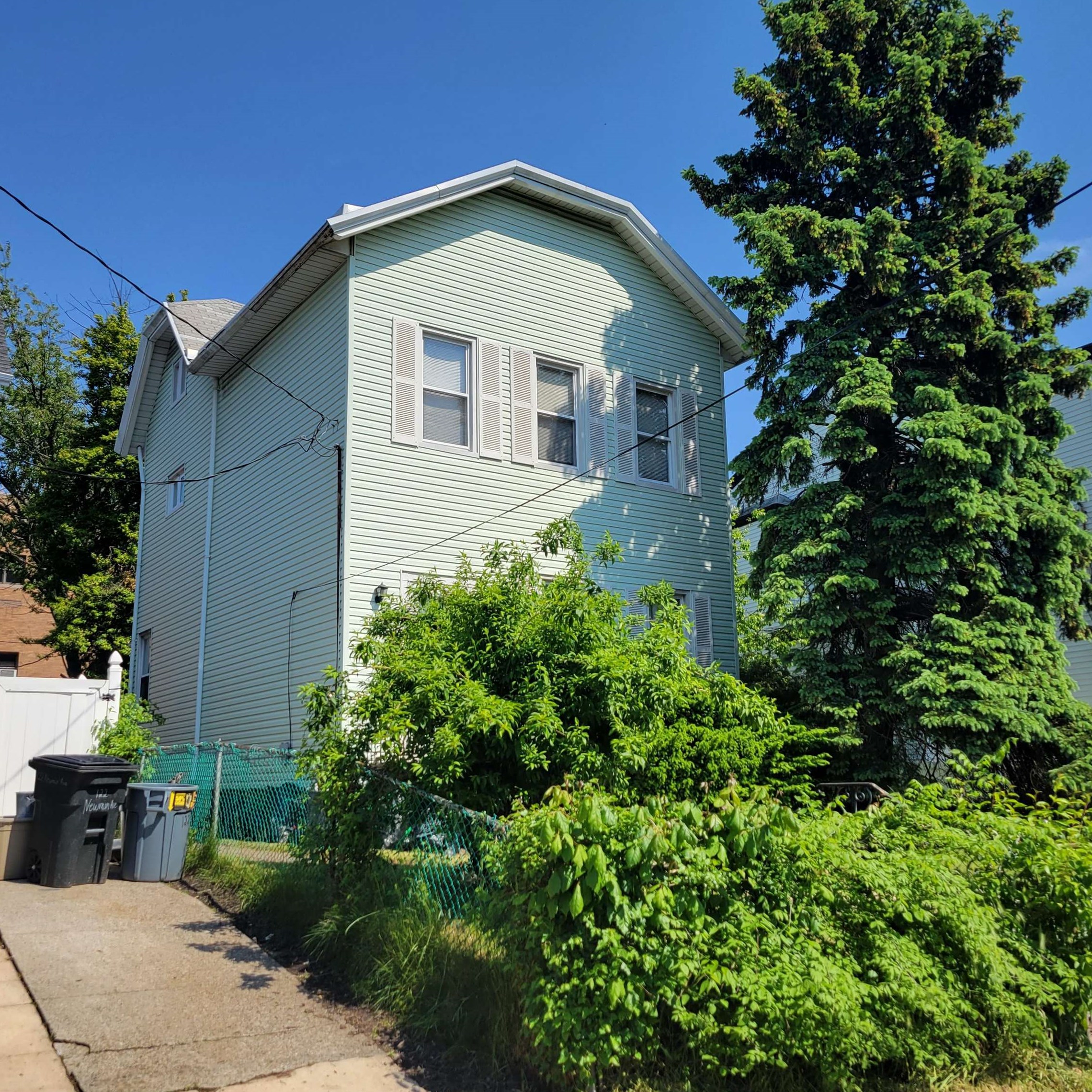 116-120 Newman Ave, Bayonne, NJ 07002