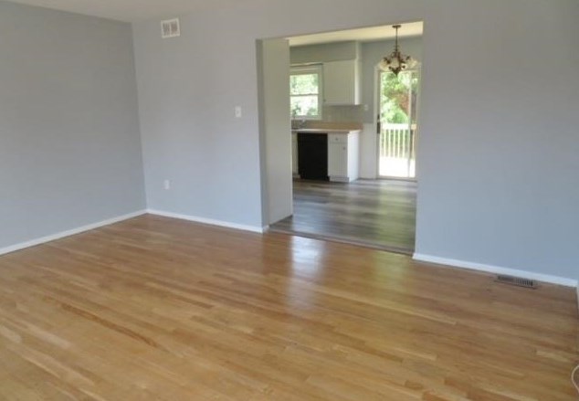 705 Hudson Ave, Secaucus NJ 07094-3024 exterior