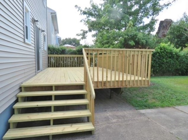 705 Hudson Ave, Secaucus NJ 07094-3024 exterior