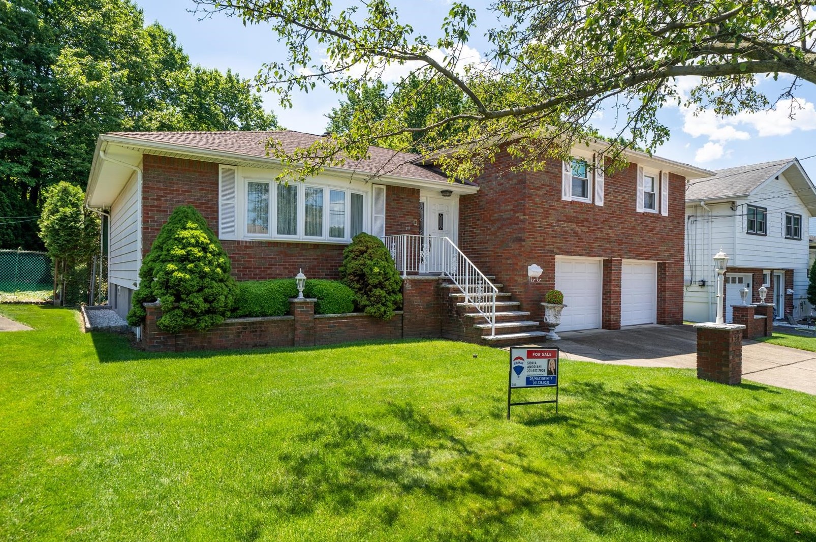 630 Chestnut Pl, Secaucus, NJ 07094