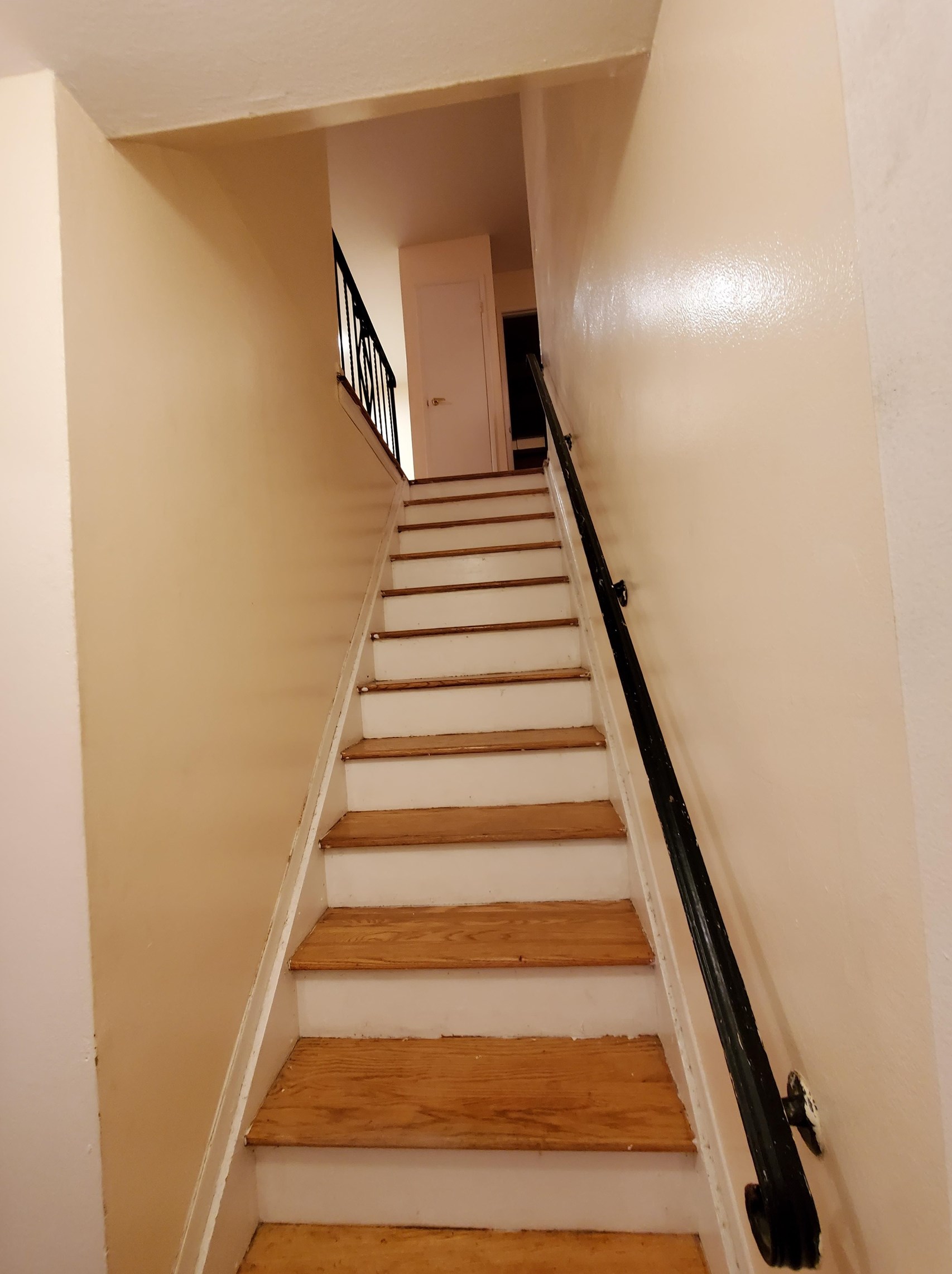 35 Exeter Rd #2, Jersey City, NJ 07305