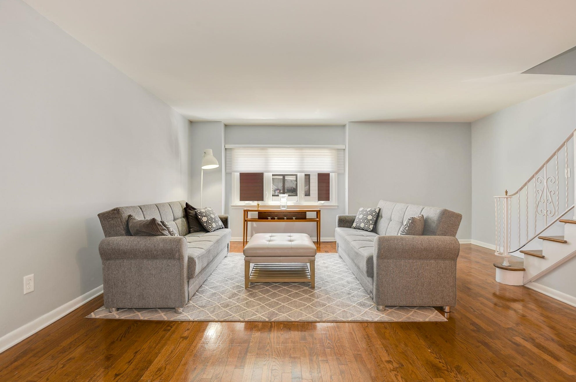 19 J East 21st St, Bayonne, NJ 07002