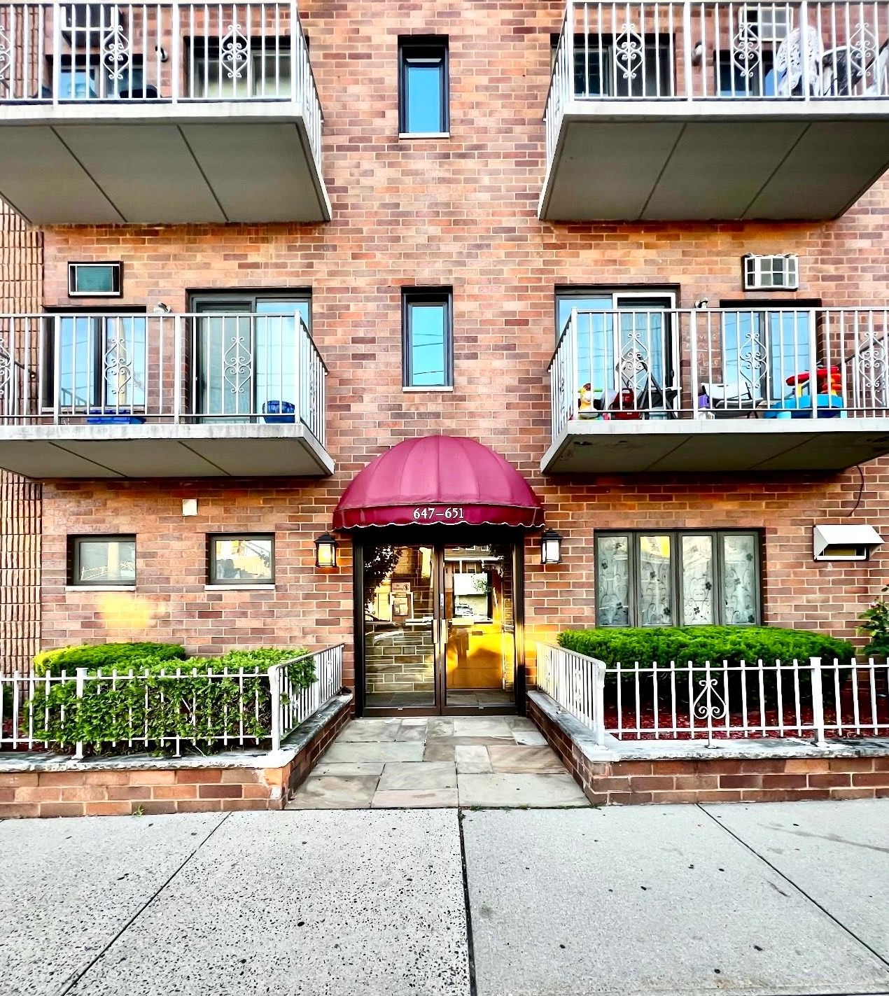 647-653 Kennedy Blvd #205, Bayonne, NJ 07002
