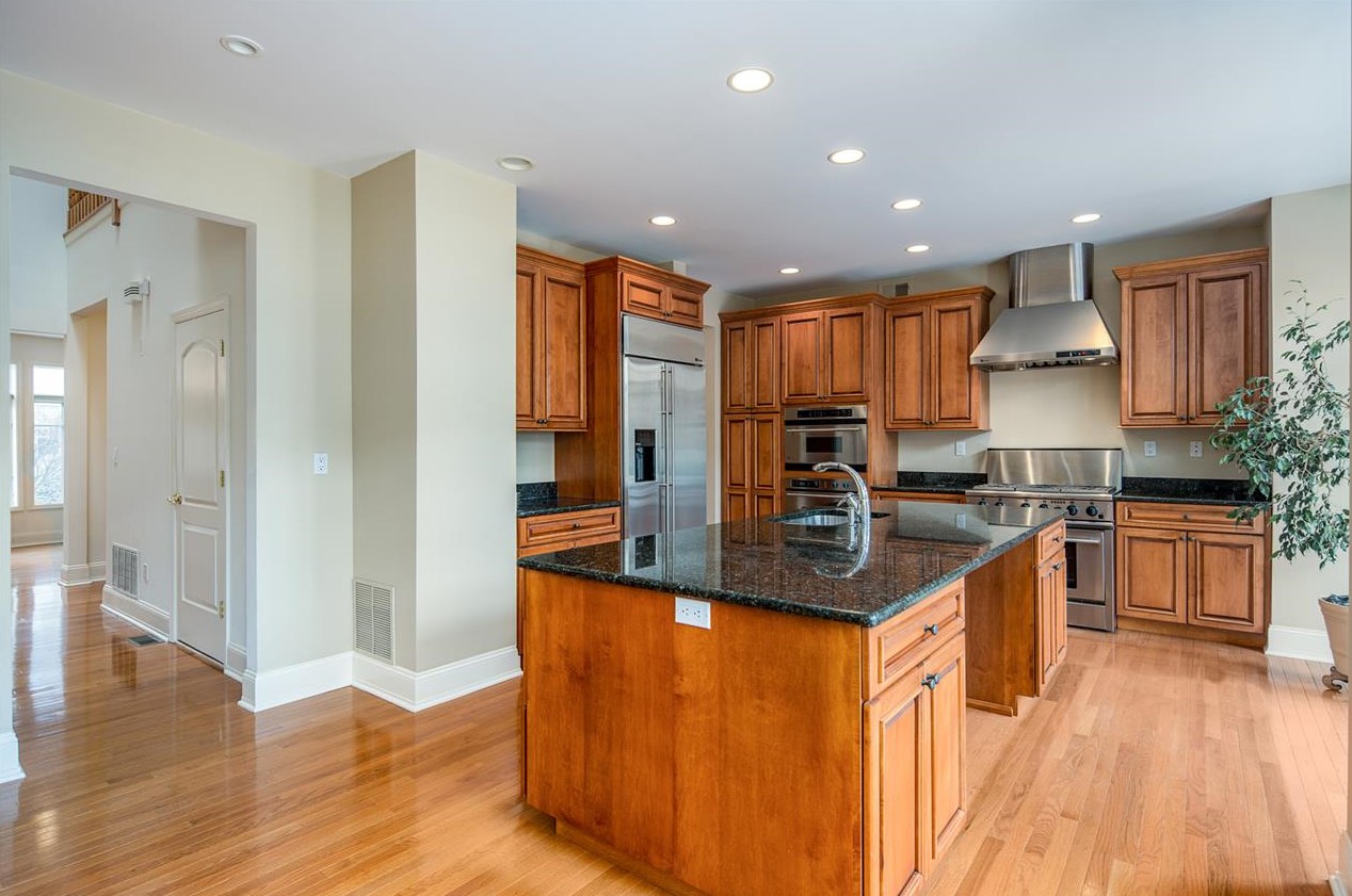 138 Hudson Cove, Edgewater, NJ 07020
