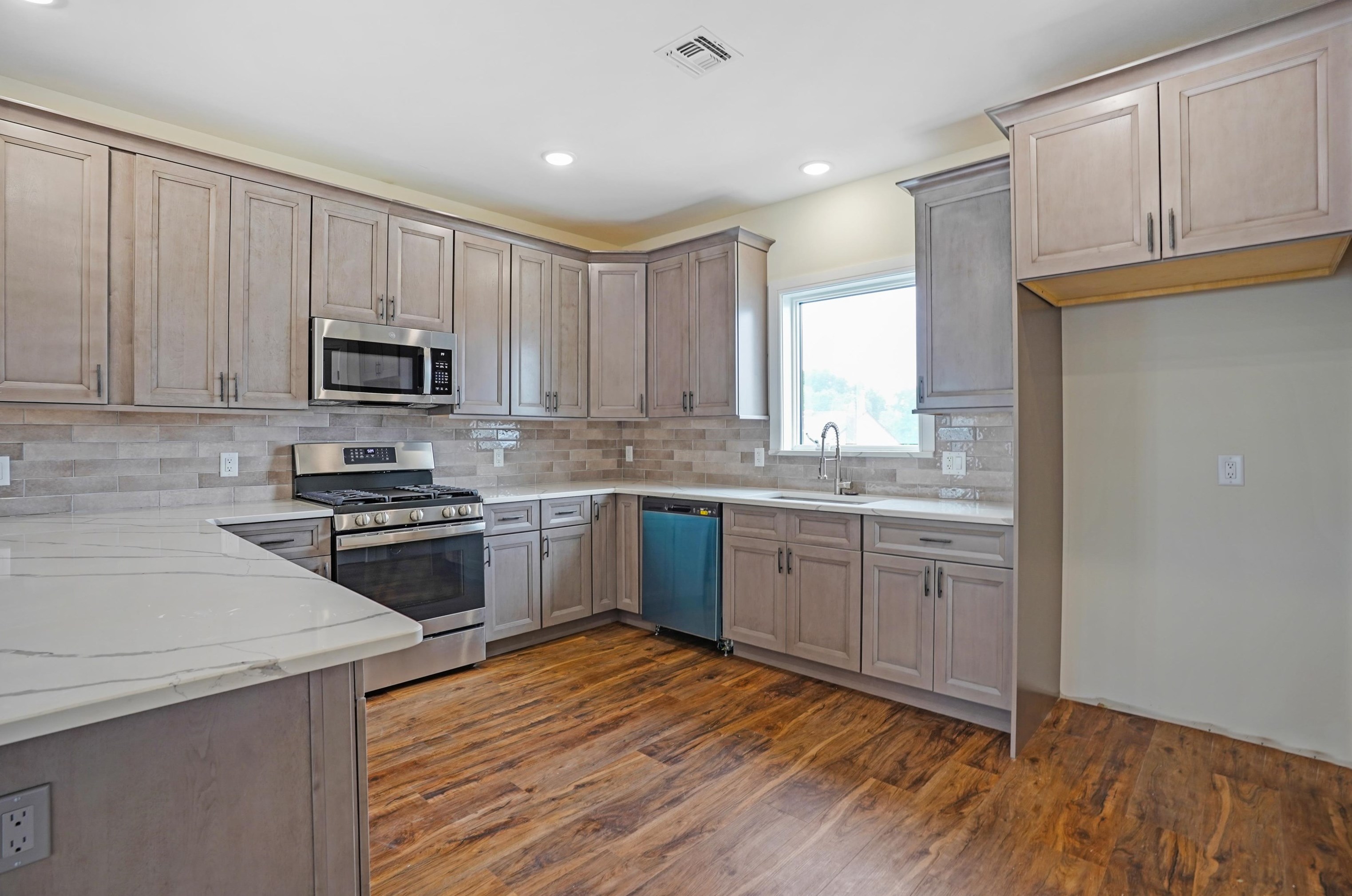 285 Julianne Terrace #2, Secaucus, NJ 07094