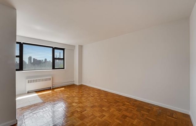 6515 Boulevard E #4i, West New York, NJ 07093