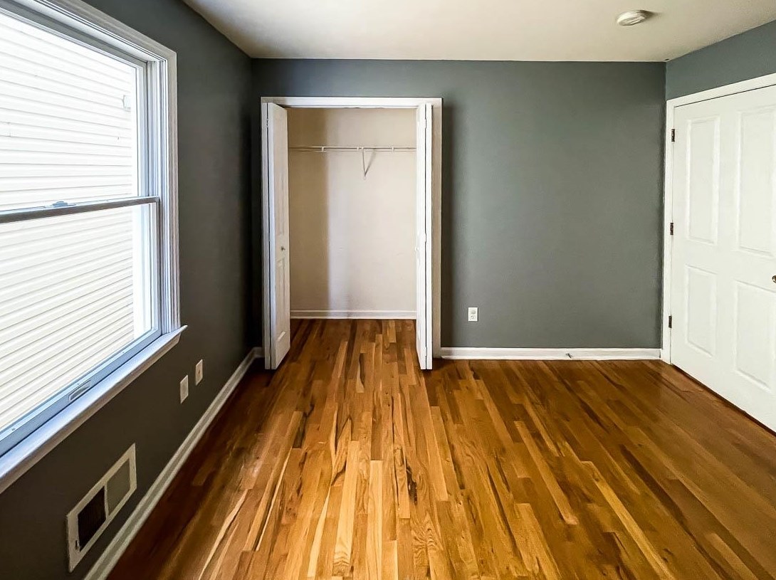 21 Cliff St, Jersey City NJ 07306-3411 exterior