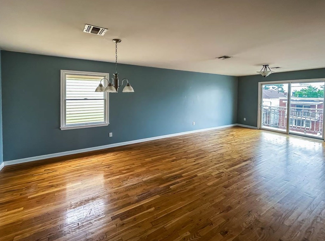 21 Cliff St, Jersey City NJ 07306-3411 exterior