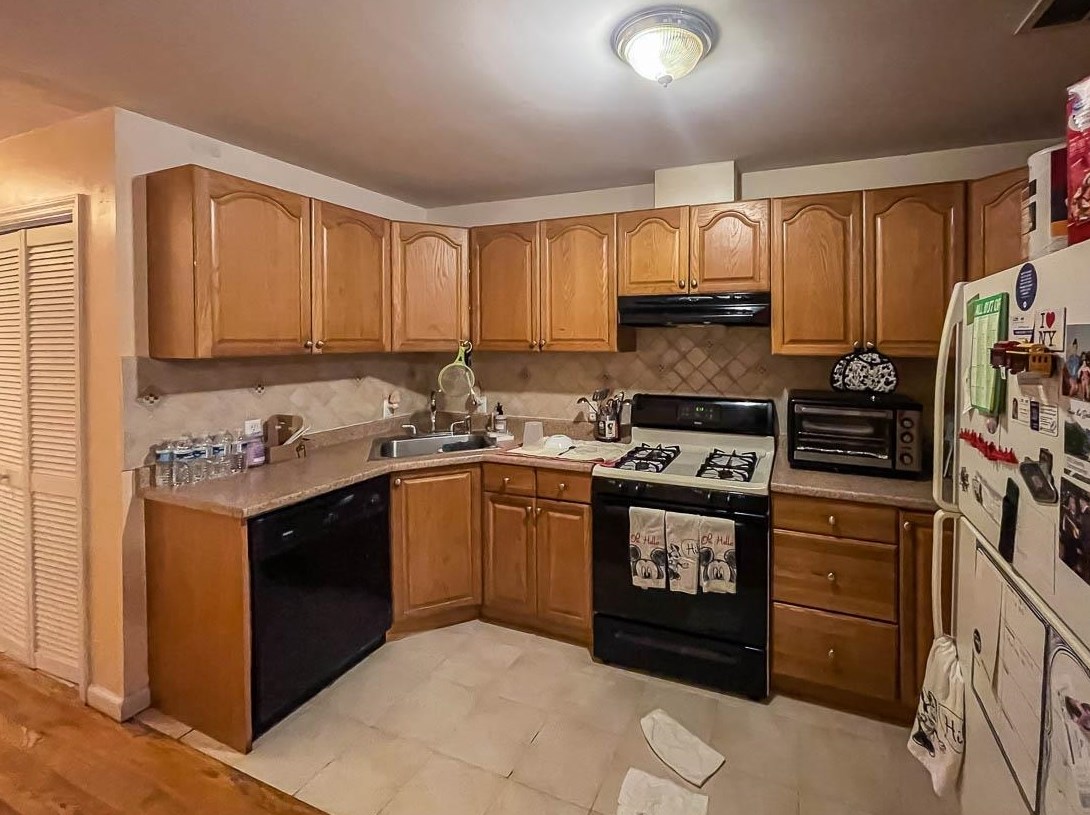 115 Lexington Ave, Jersey City, NJ 07304-1646