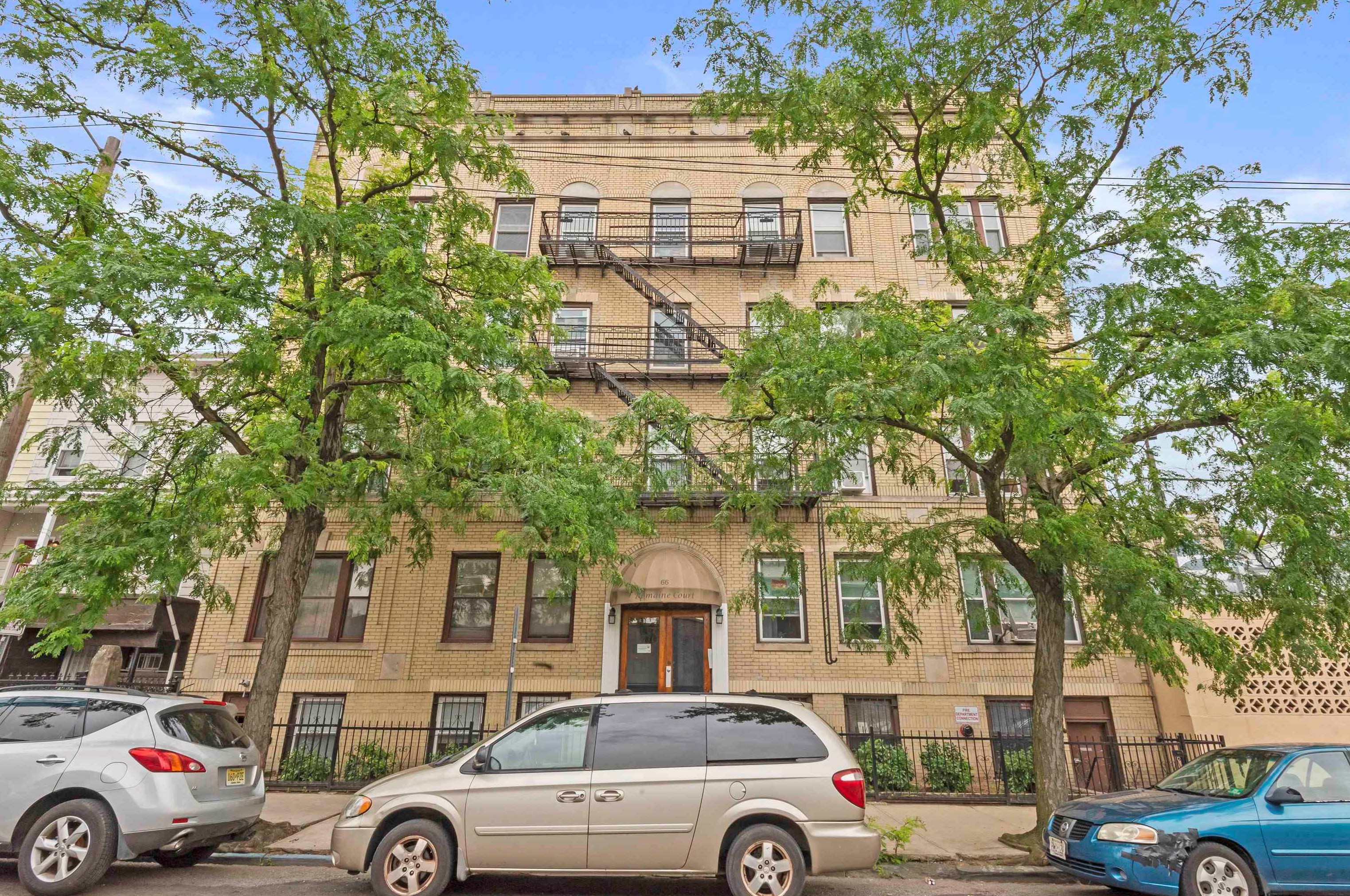 66 Romaine Ave #8, Jersey City, NJ 07306