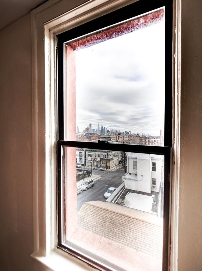 35 Harmon St Apt 4, Jersey City, NJ 07304