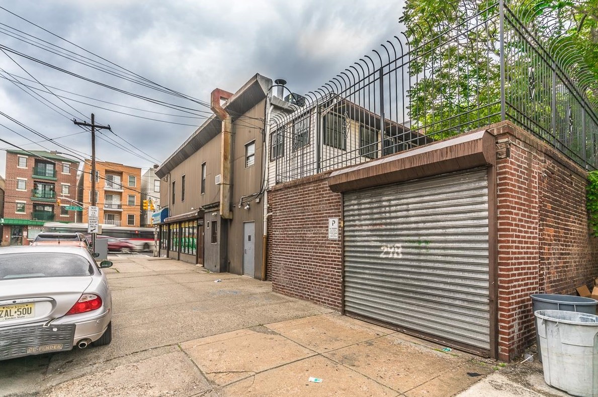 356 West Side Ave #1, Jersey City, NJ 07305