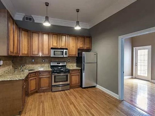 70 South St #1a, Jersey City, NJ