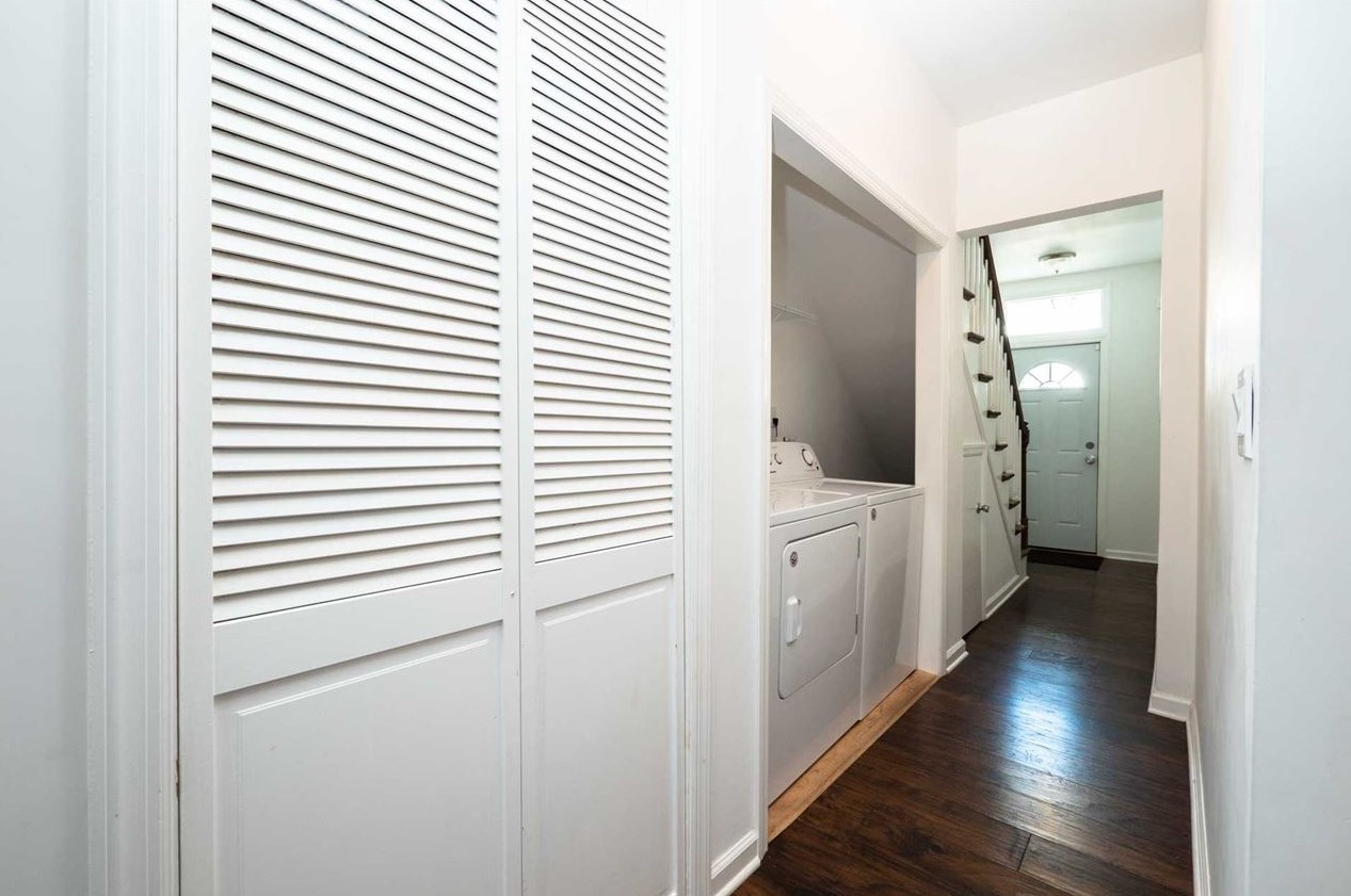 109 Fulton Ave, Jersey City, NJ 07305