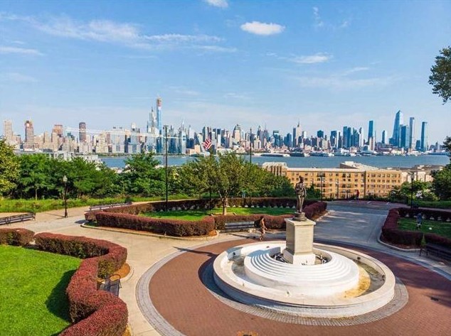 6010 Blvd E #37, West New York, NJ 07093