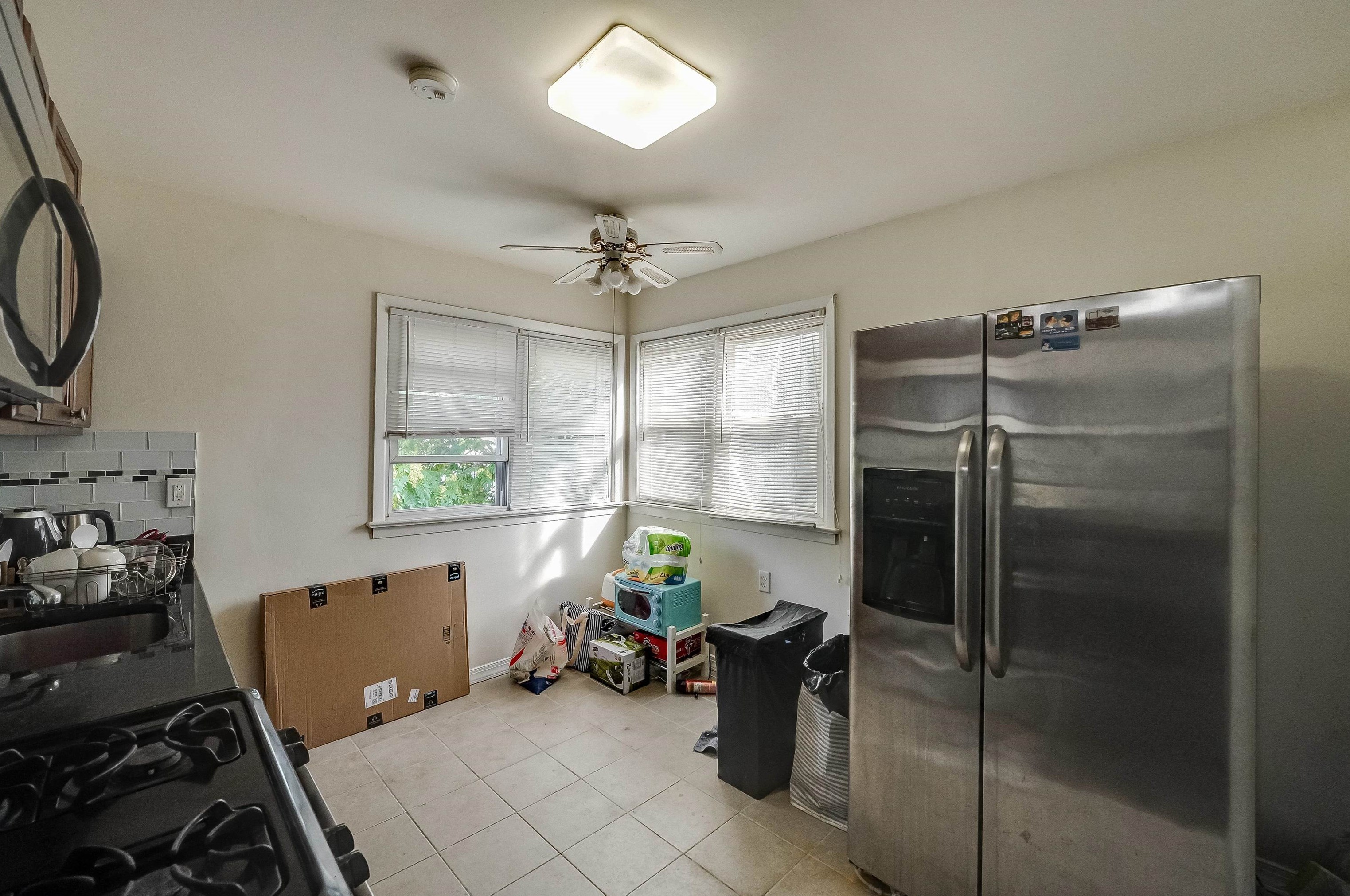 6008 Broadway, West New York NJ  07093-2808 exterior