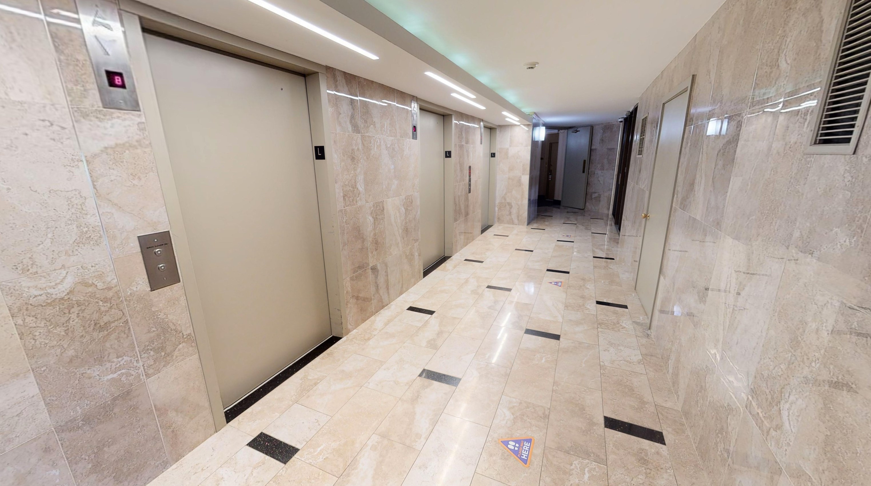 620 Harmon Cove Tower, Secaucus NJ  07094-1733 exterior