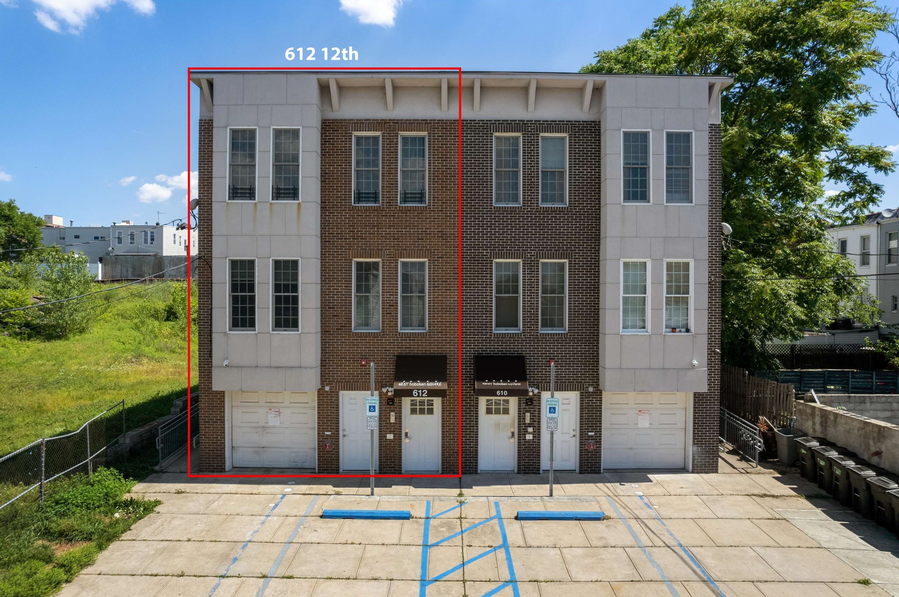612 12th St, Union City, NJ 07087