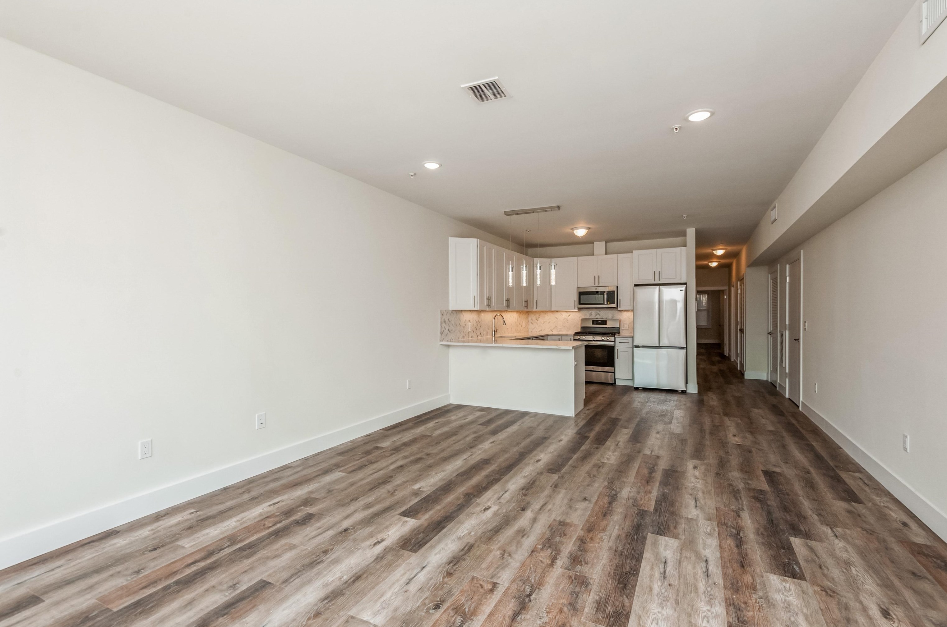 6113 Buchanan Pl #2, West New York, NJ 07093