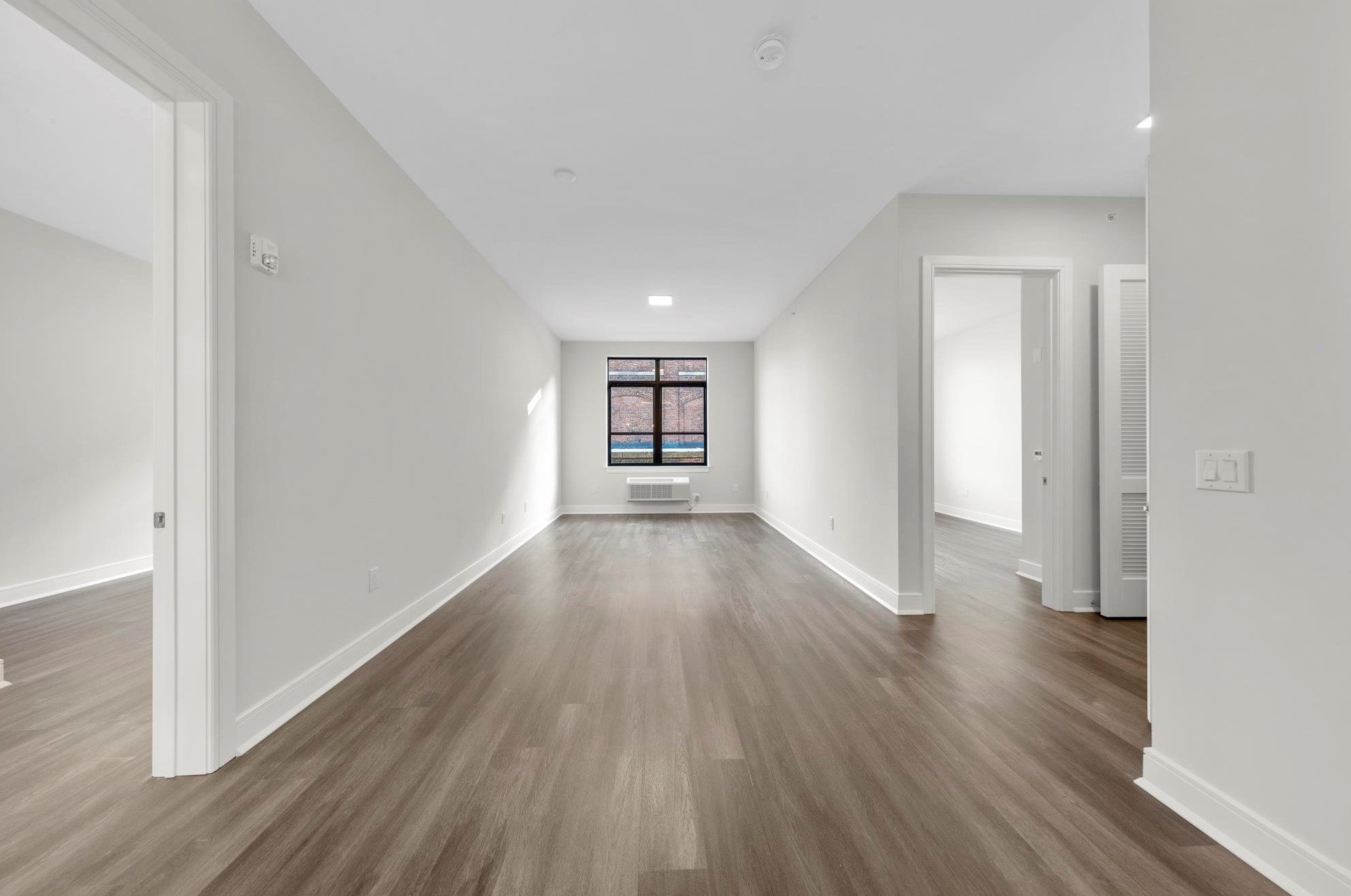 121 34th St #412, Union City, NJ 07087