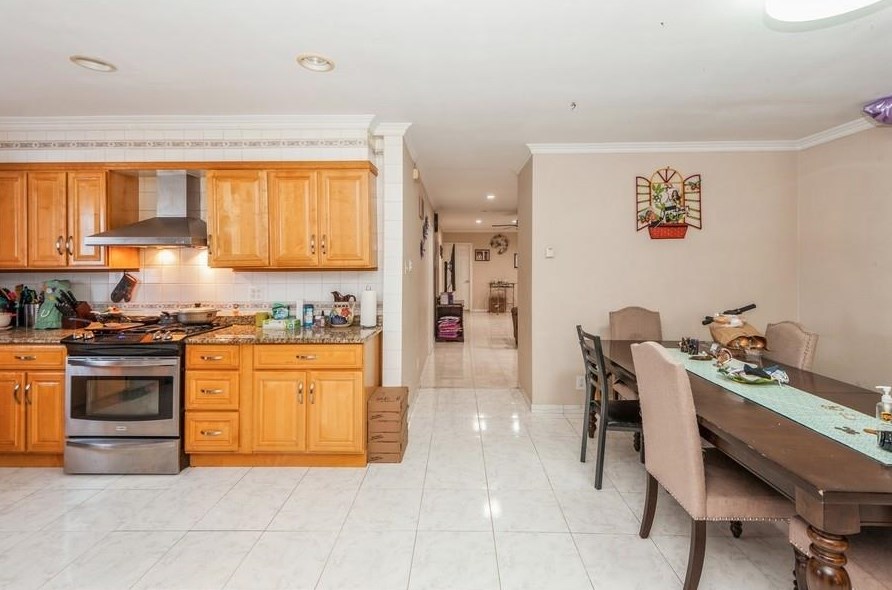 416 23rd St, Union City, NJ 07087