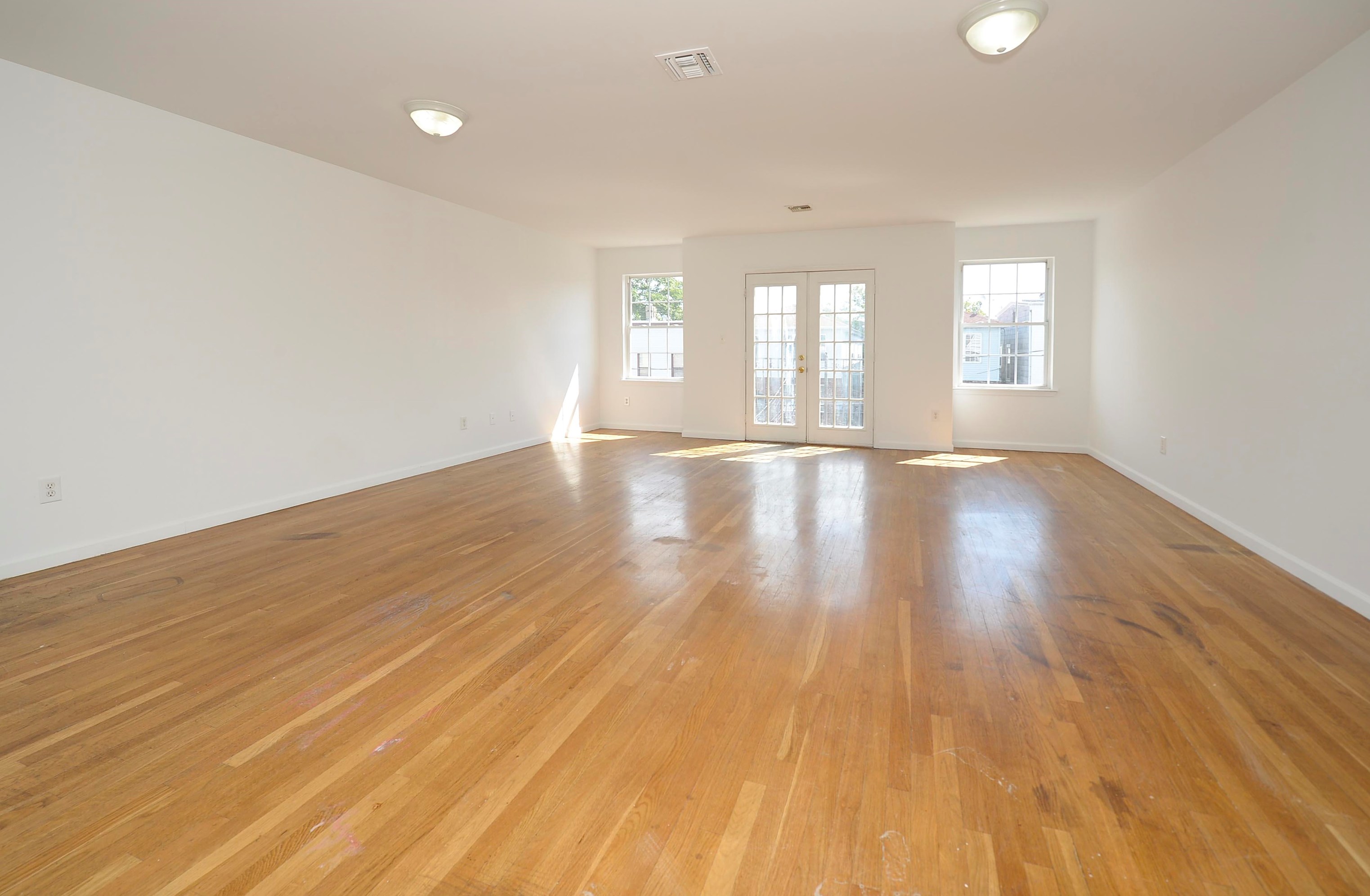 297 Old Bergen Rd, Jersey City, NJ 07305-2715