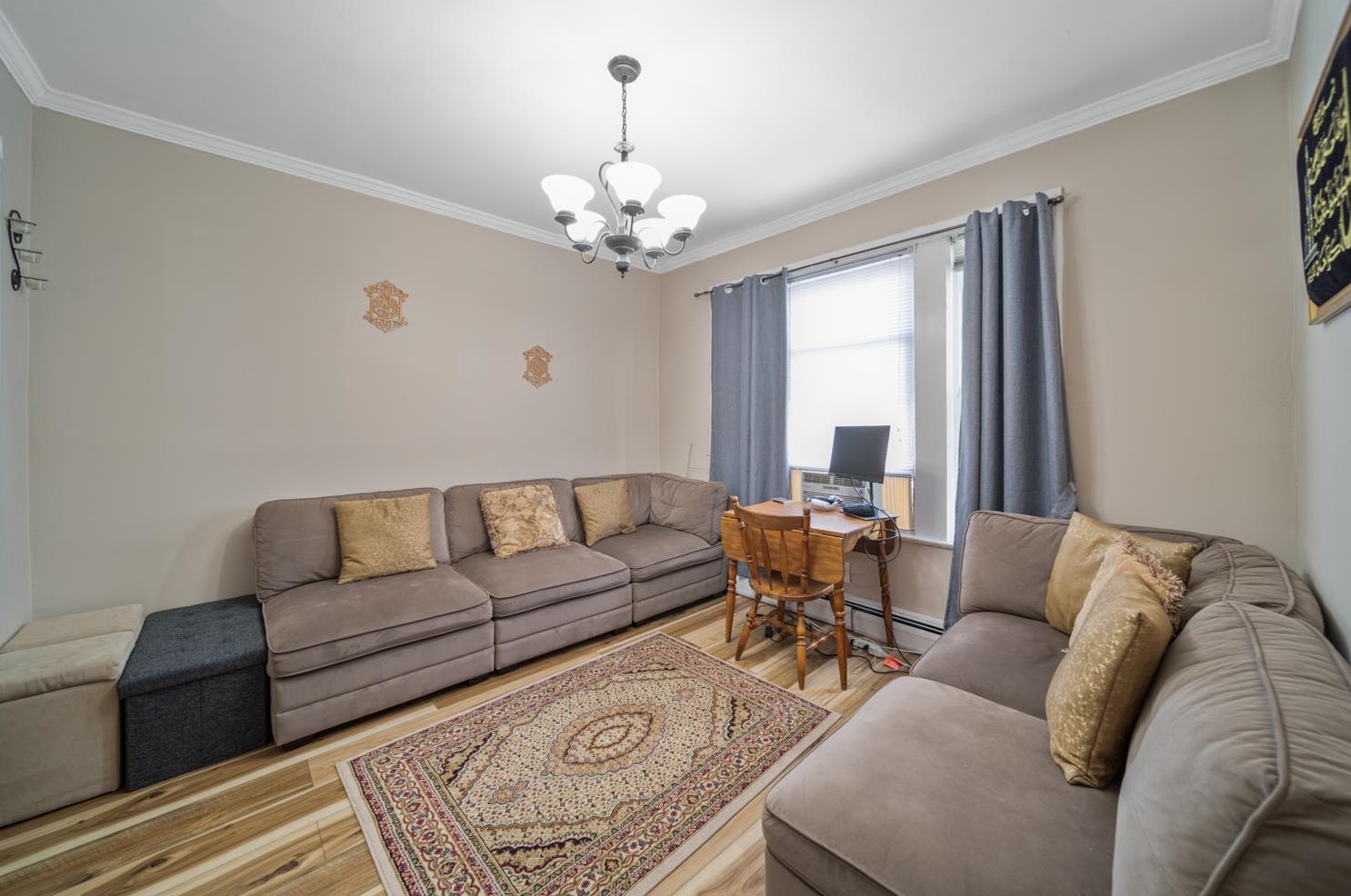 141 Dekalb Ave, Jersey City, NJ 07306