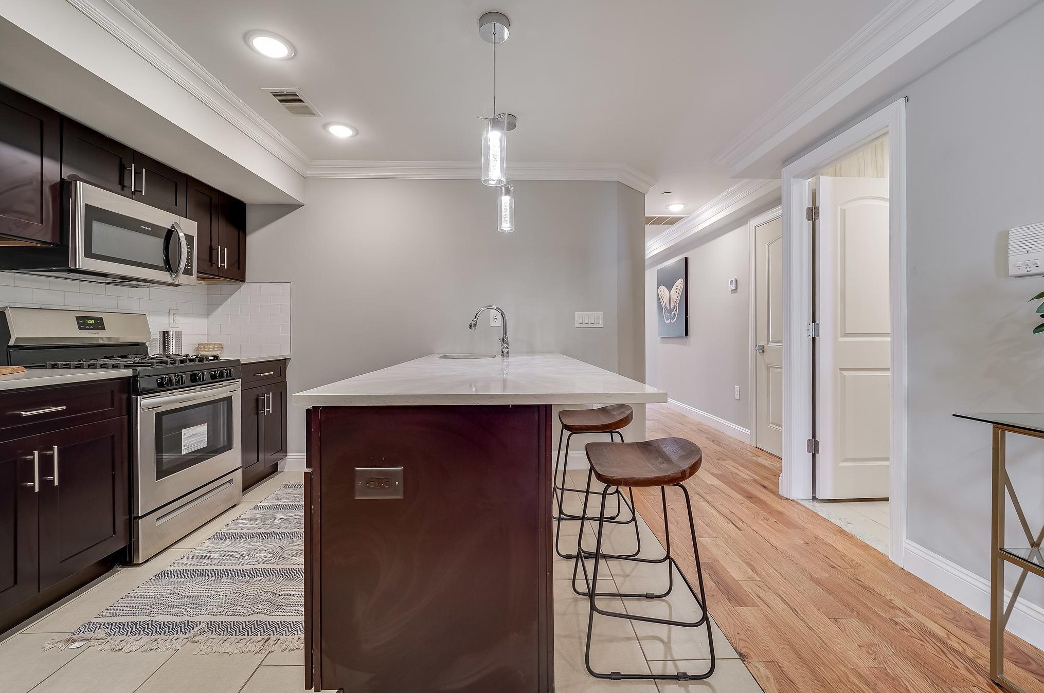 175 Van Horne St, Jersey City, NJ 07304-3336