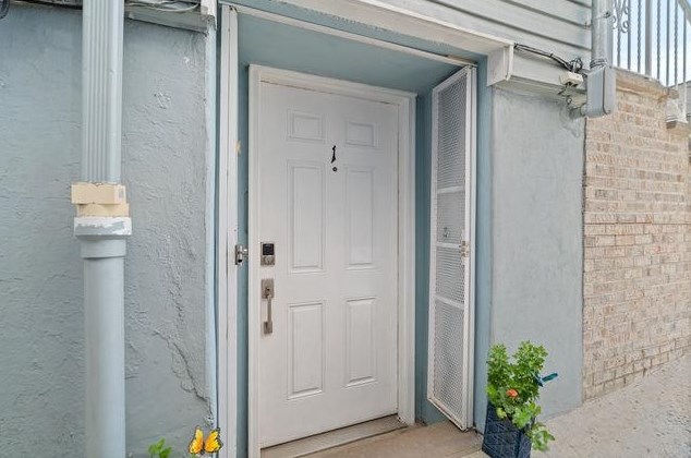 806 17th St, Union City, NJ 07087