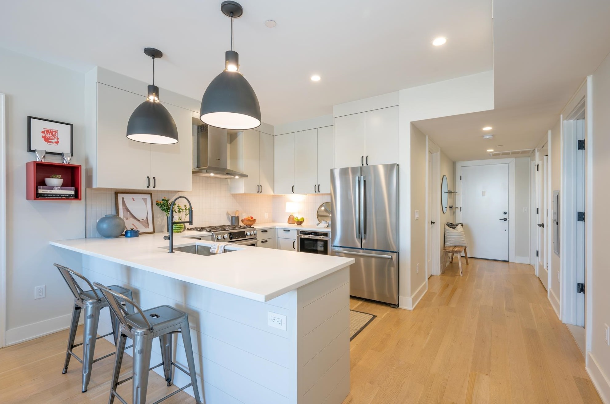 366 6th St, Jersey City, NJ 07302-1807