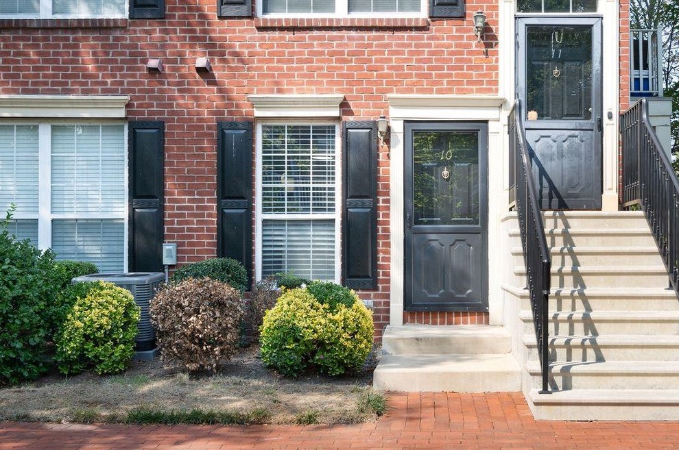 10 Droyers Pointe Blvd, Jersey City, NJ 07305-4856