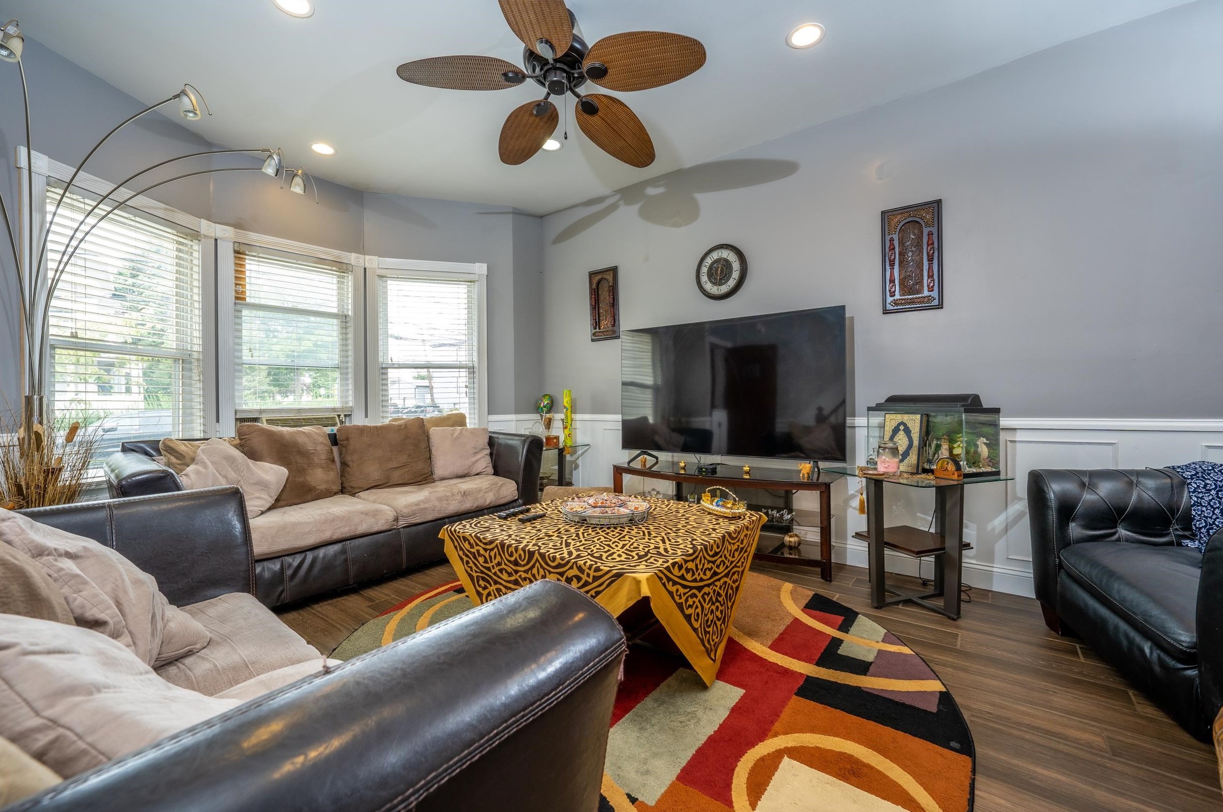 602 Ave E, Bayonne, NJ 07002