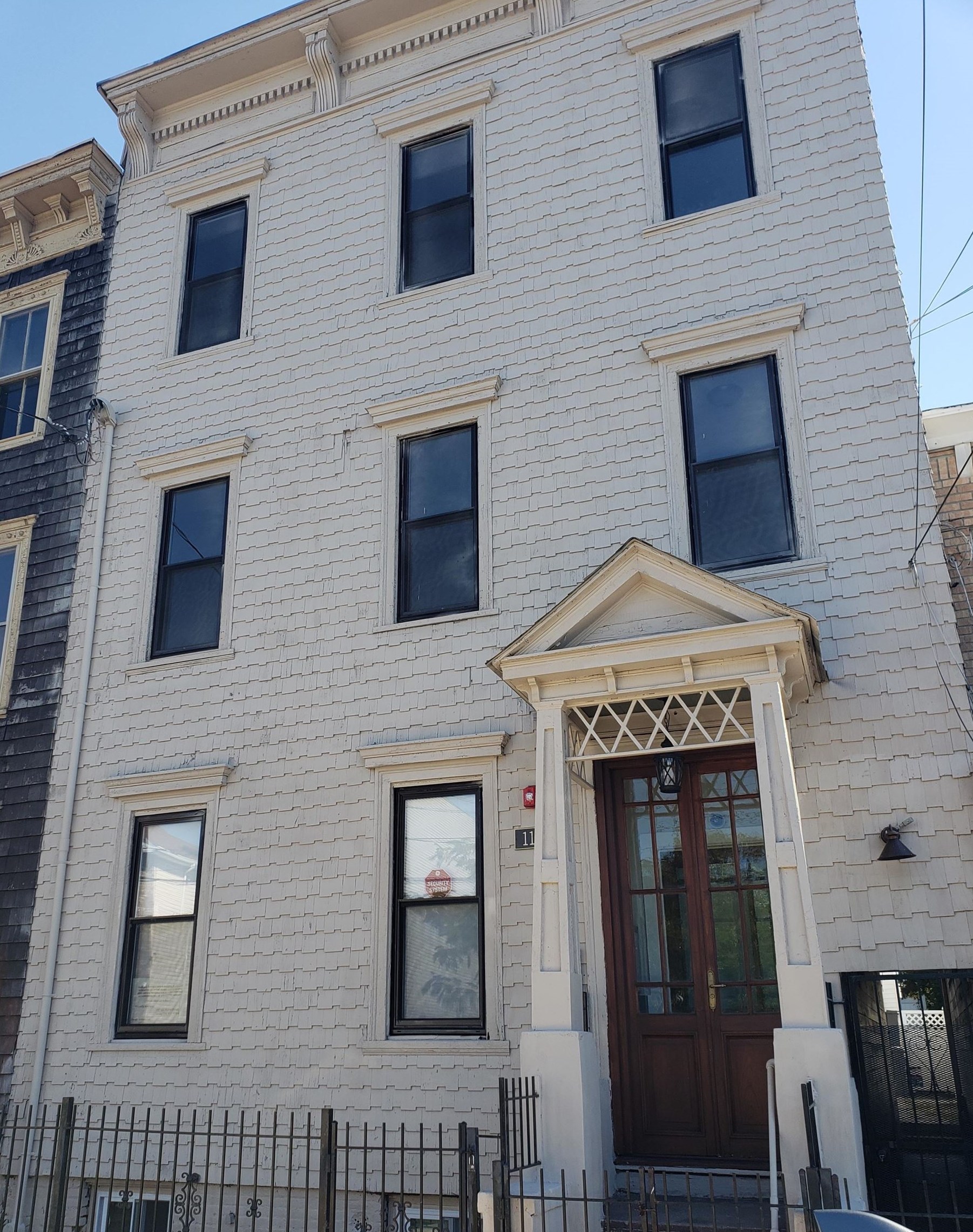 116 Van Horne St, Jersey City, NJ 07304-3332