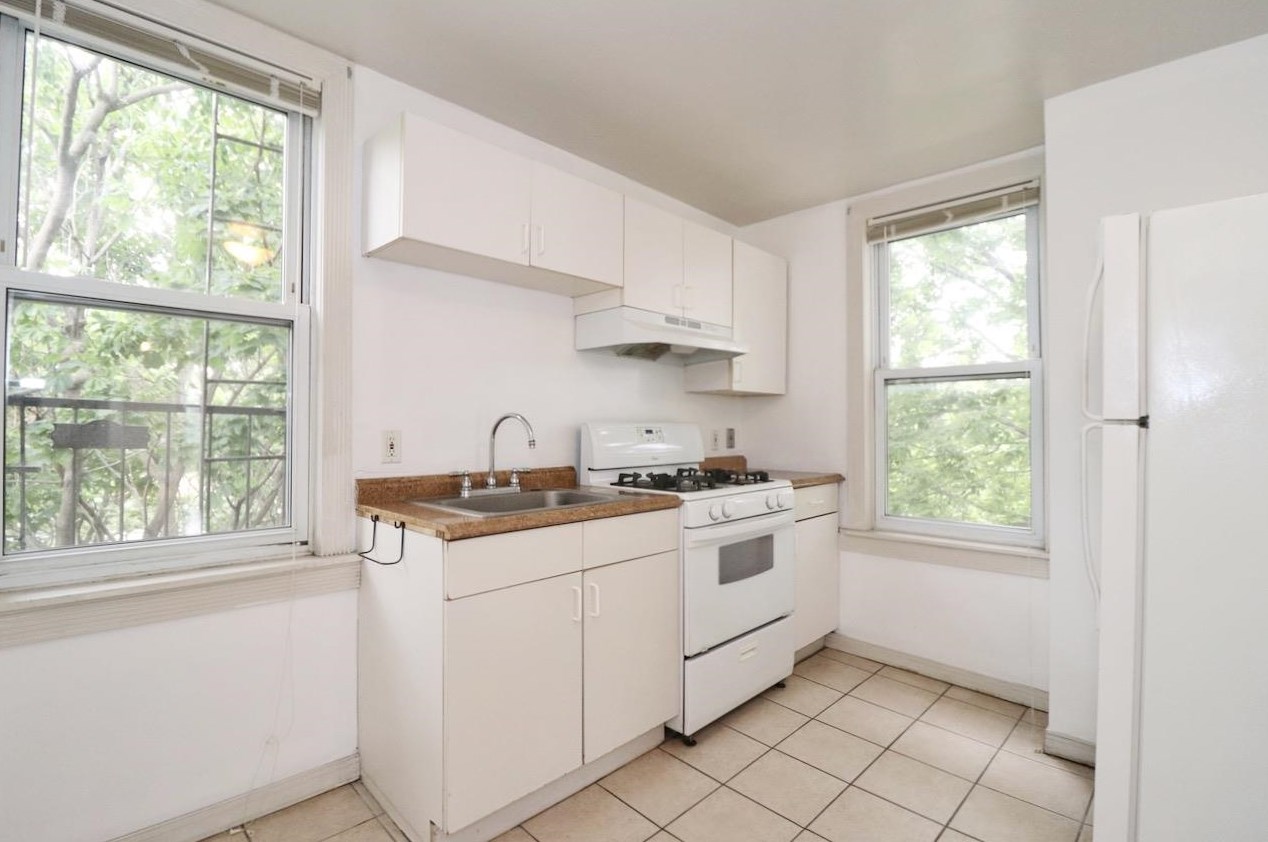 233 Brunswick St, Jersey City NJ  07302-1517 exterior