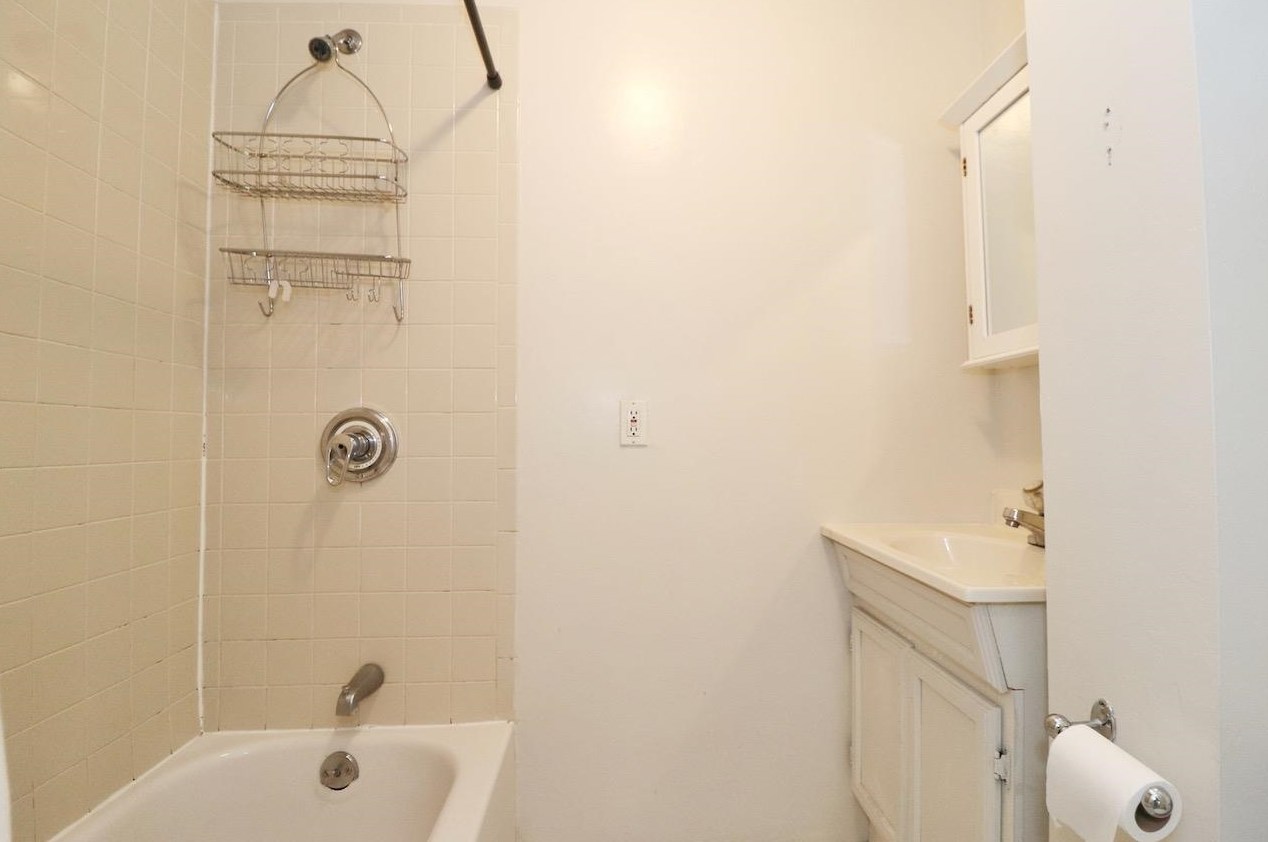 233 Brunswick St, Jersey City NJ  07302-1517 exterior