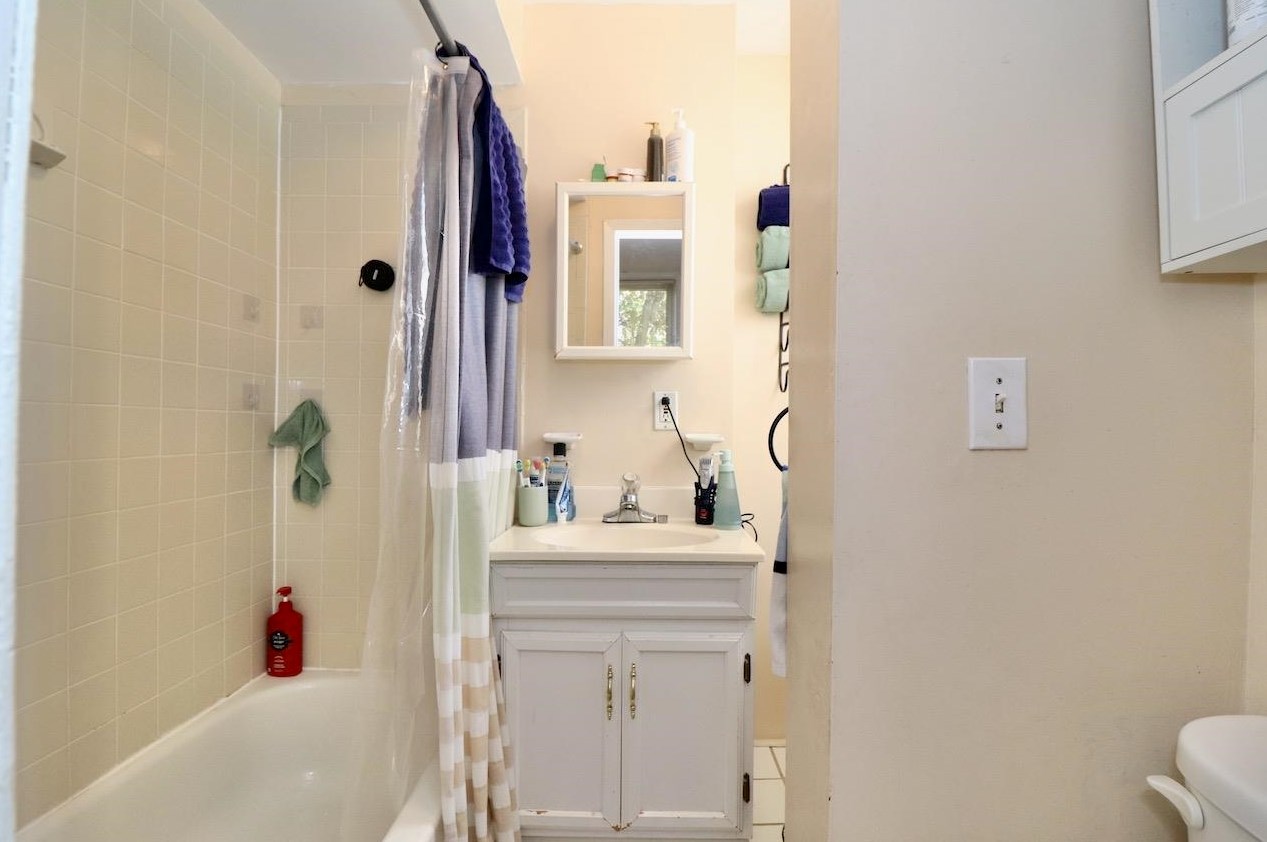 233 Brunswick St, Jersey City NJ  07302-1517 exterior