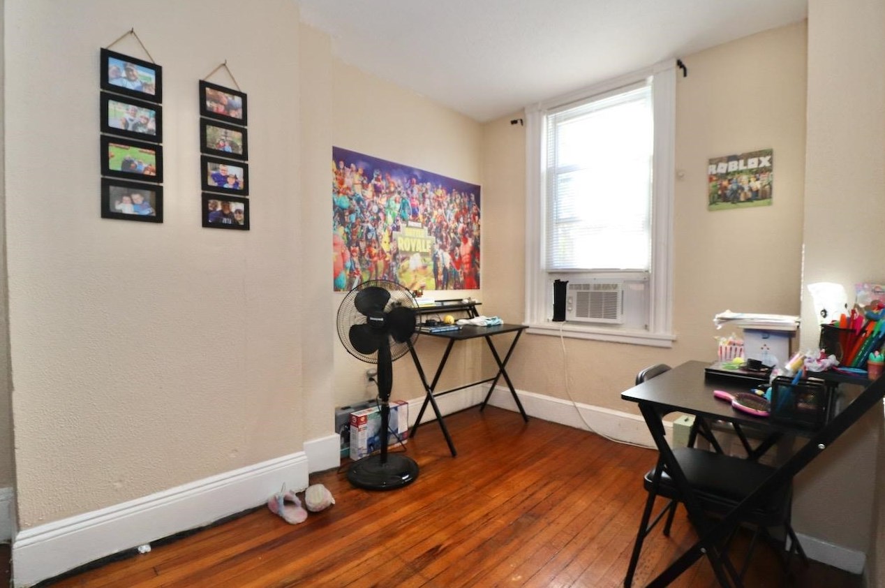 233 Brunswick St, Jersey City NJ  07302-1517 exterior