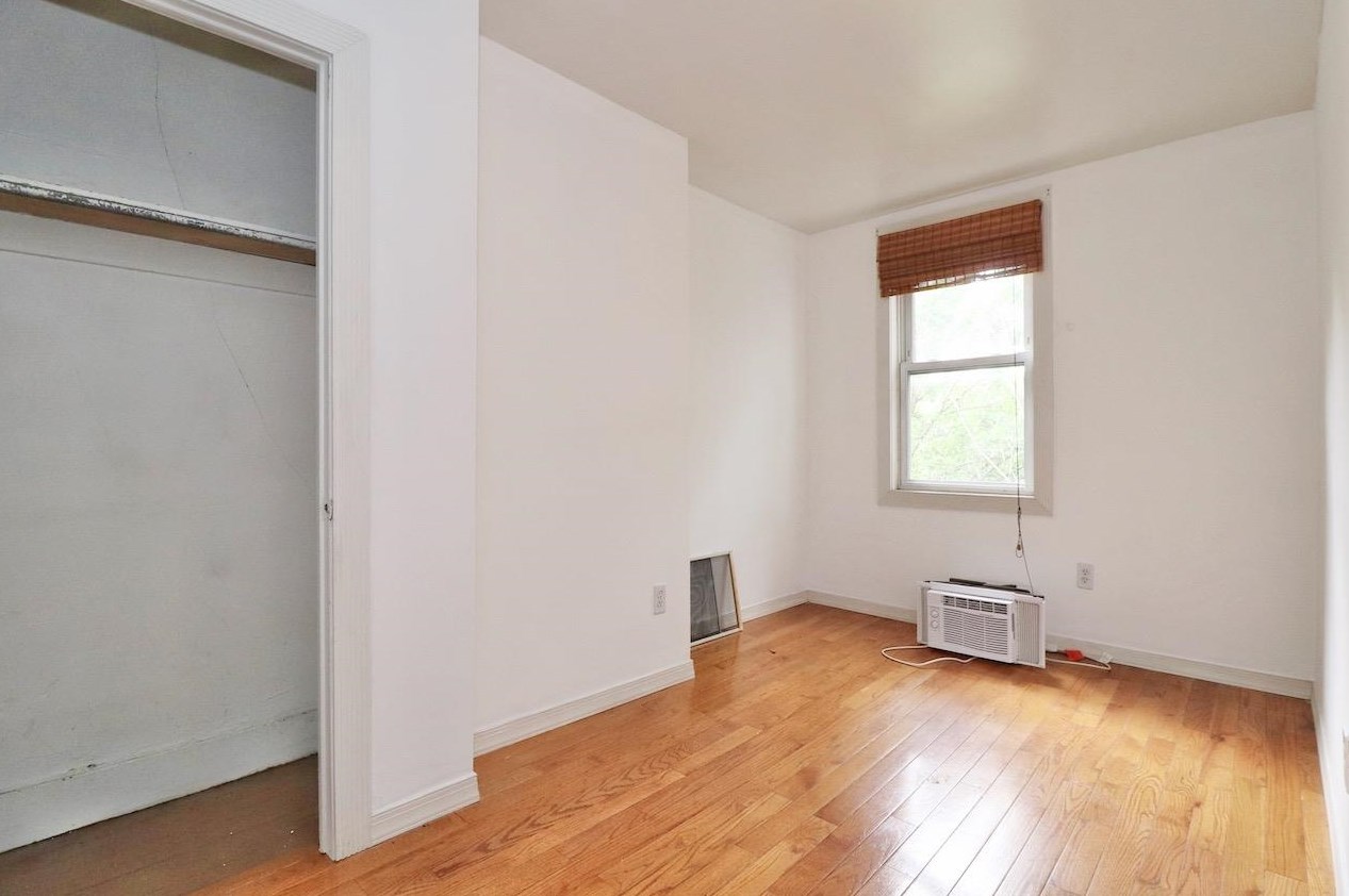 233 Brunswick St, Jersey City NJ  07302-1517 exterior