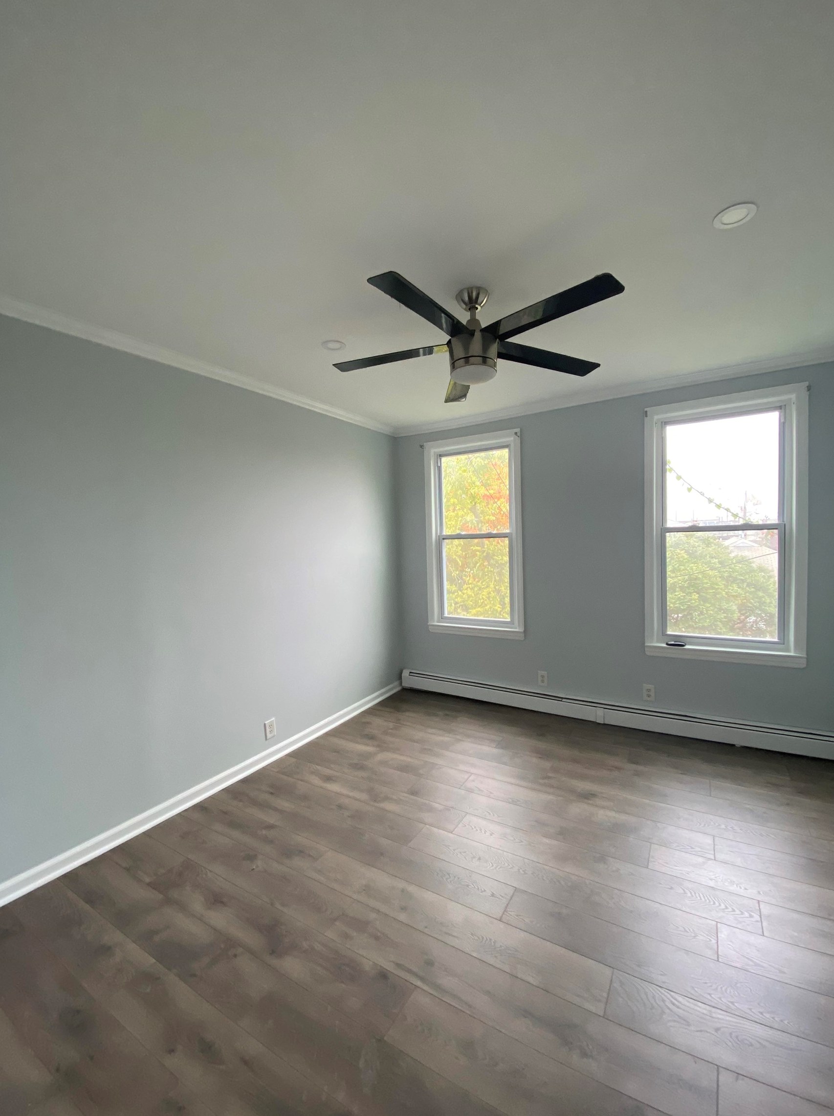 15 Holmes Ave #2, Jersey City, NJ 07306