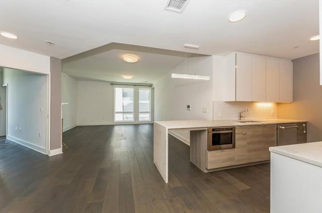 380 Newark Ave #206, Jersey City, NJ 07302