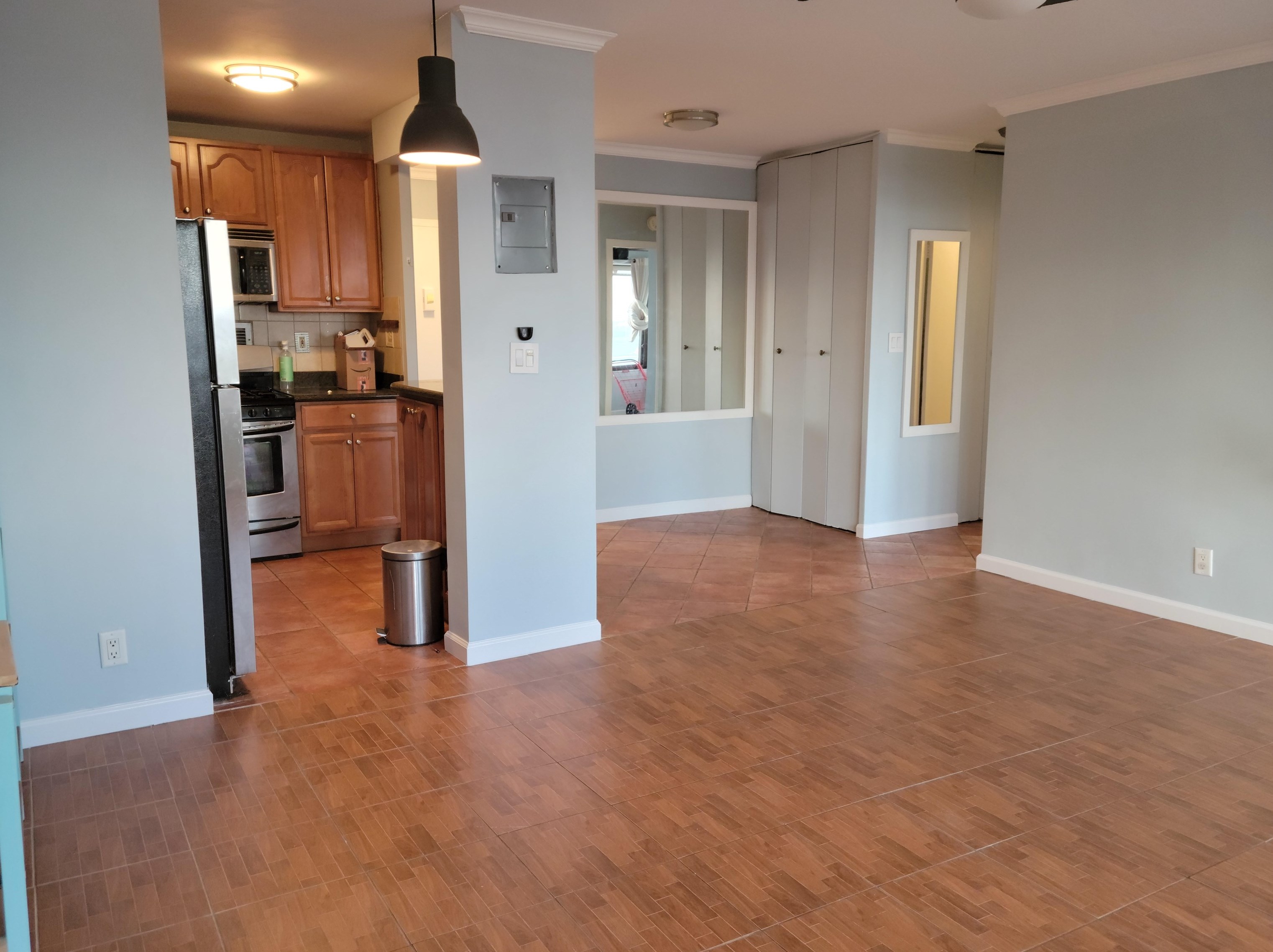 135 Montgomery St, Jersey City NJ 07302-3336 exterior