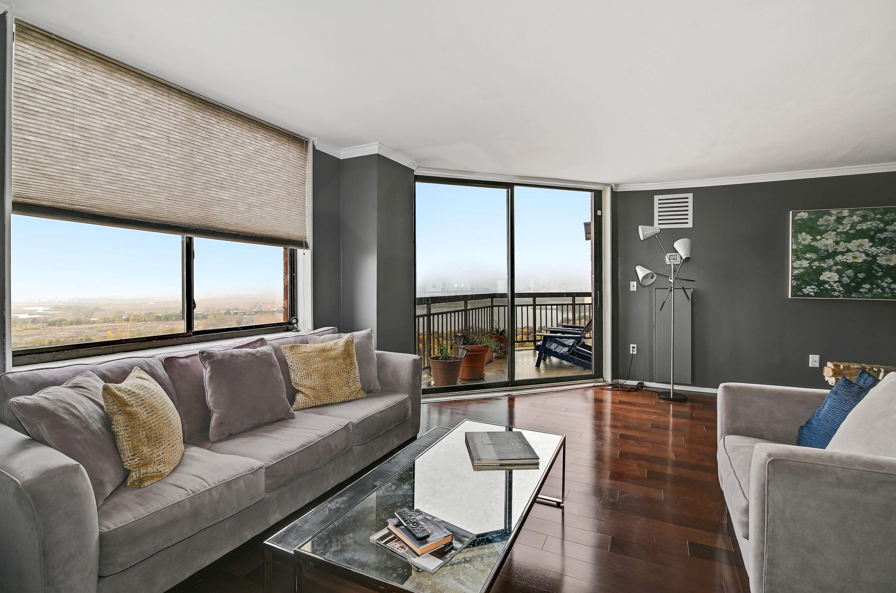 2538 Harmon Cove Tower, Secaucus NJ  07094-1761 exterior