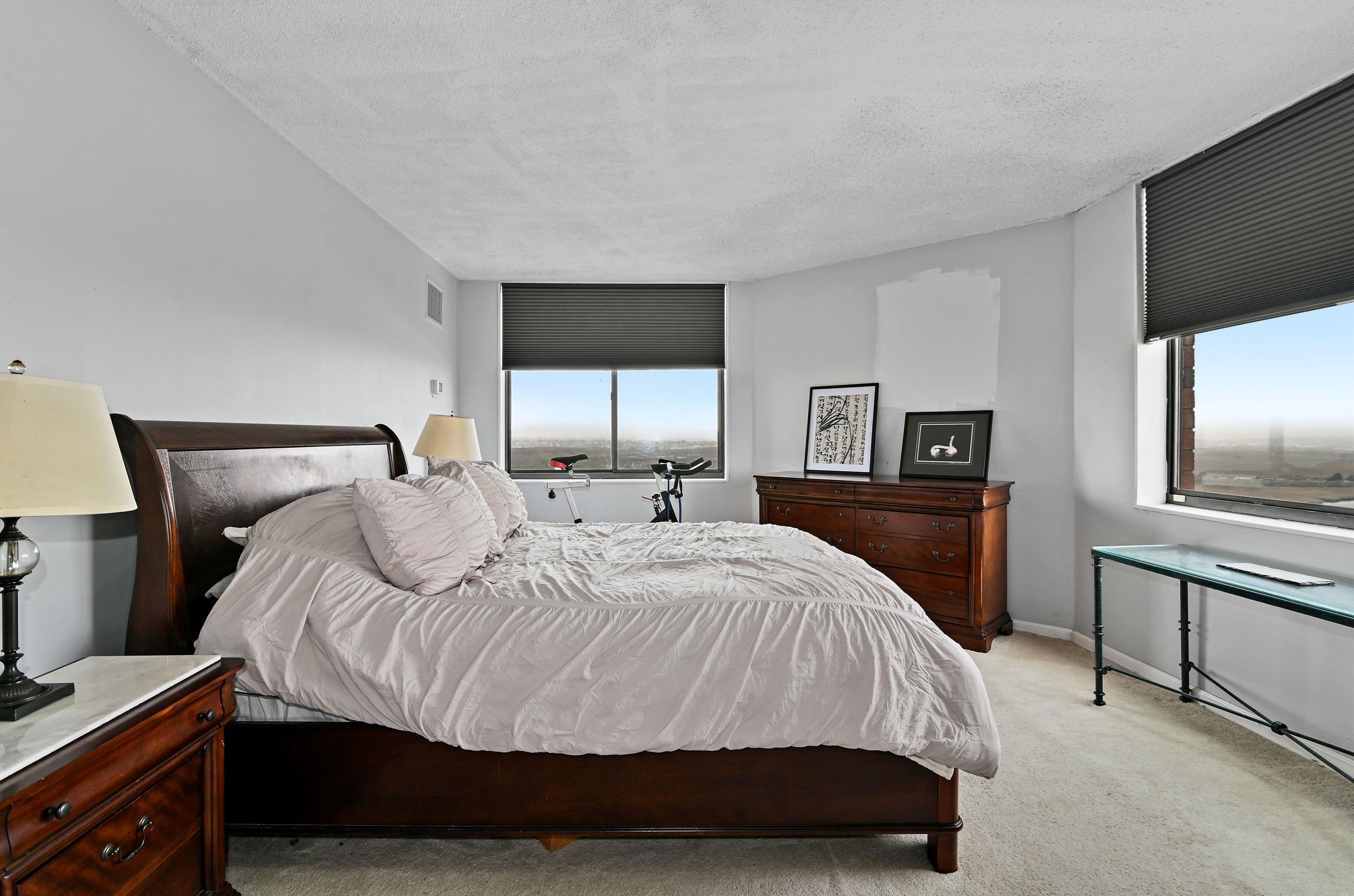 2538 Harmon Cove Tower, Secaucus NJ  07094-1761 exterior